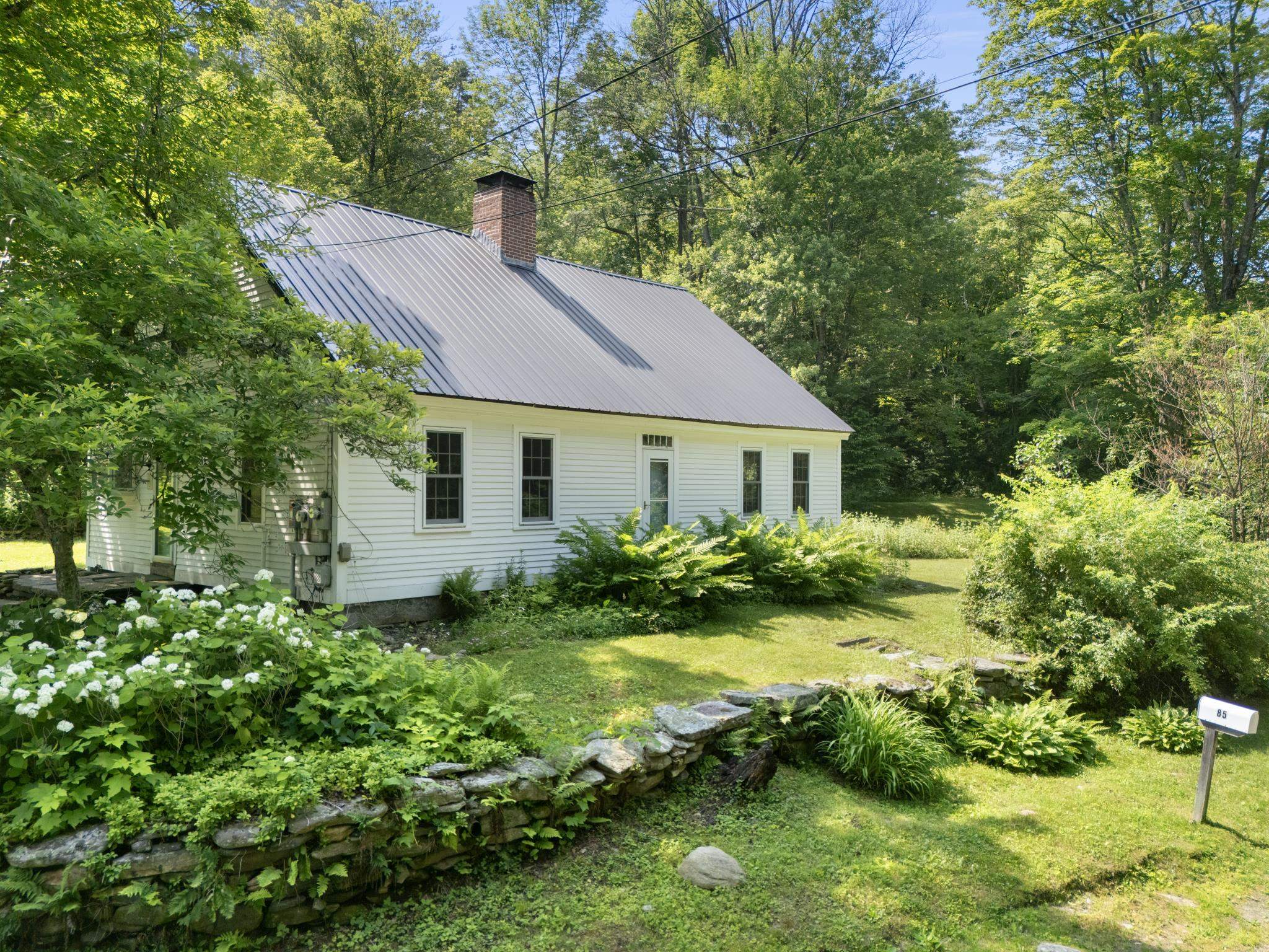 85 Brown's Road Property Photo 2