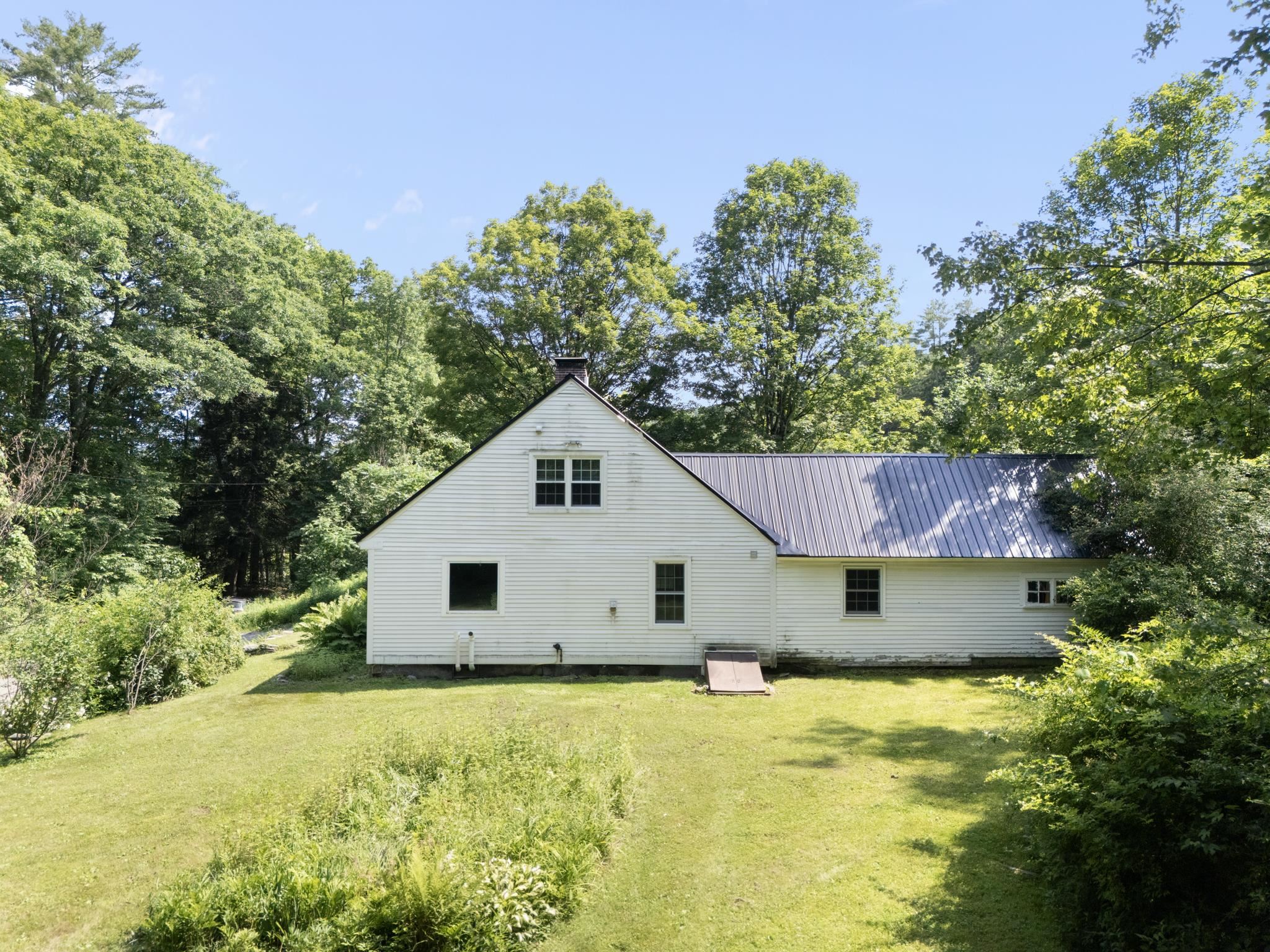 85 Brown's Road Property Photo 40