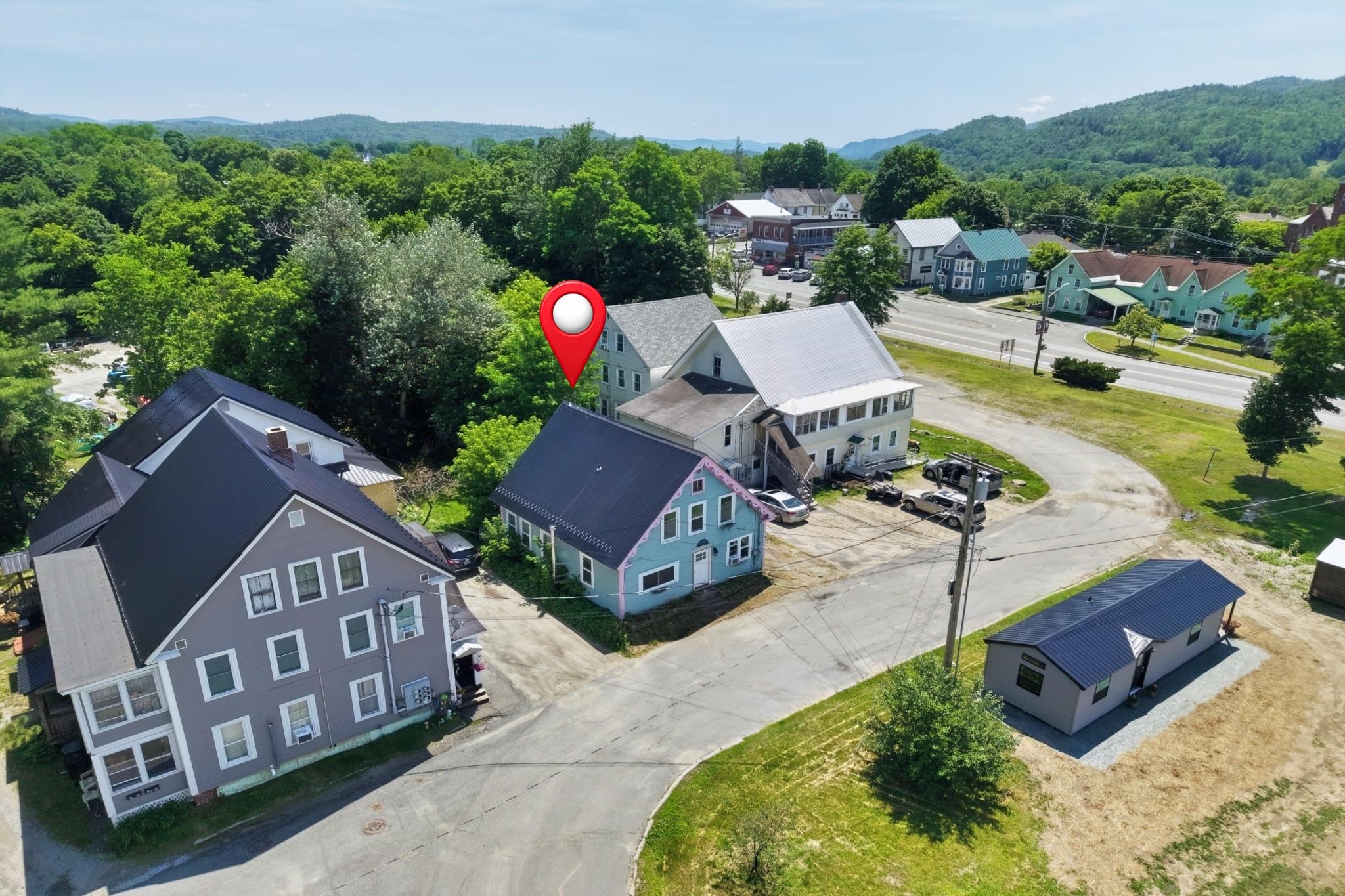 8 Oak Hill Street Property Photo 1
