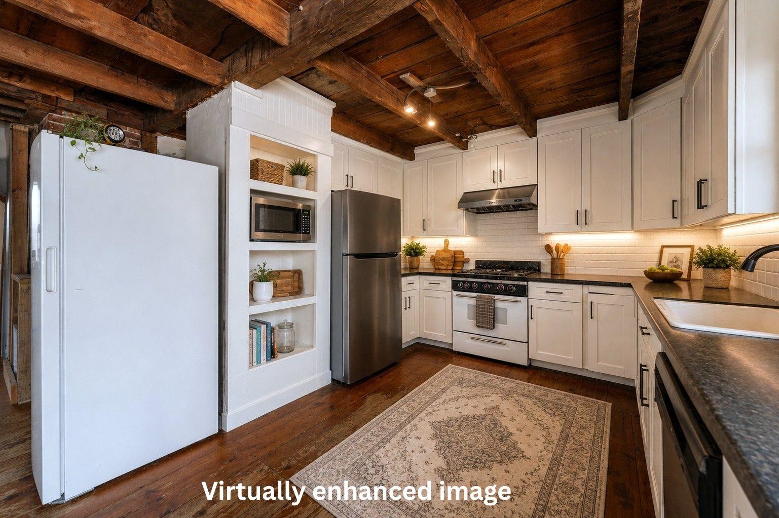 8 Oak Hill Street Property Photo 2