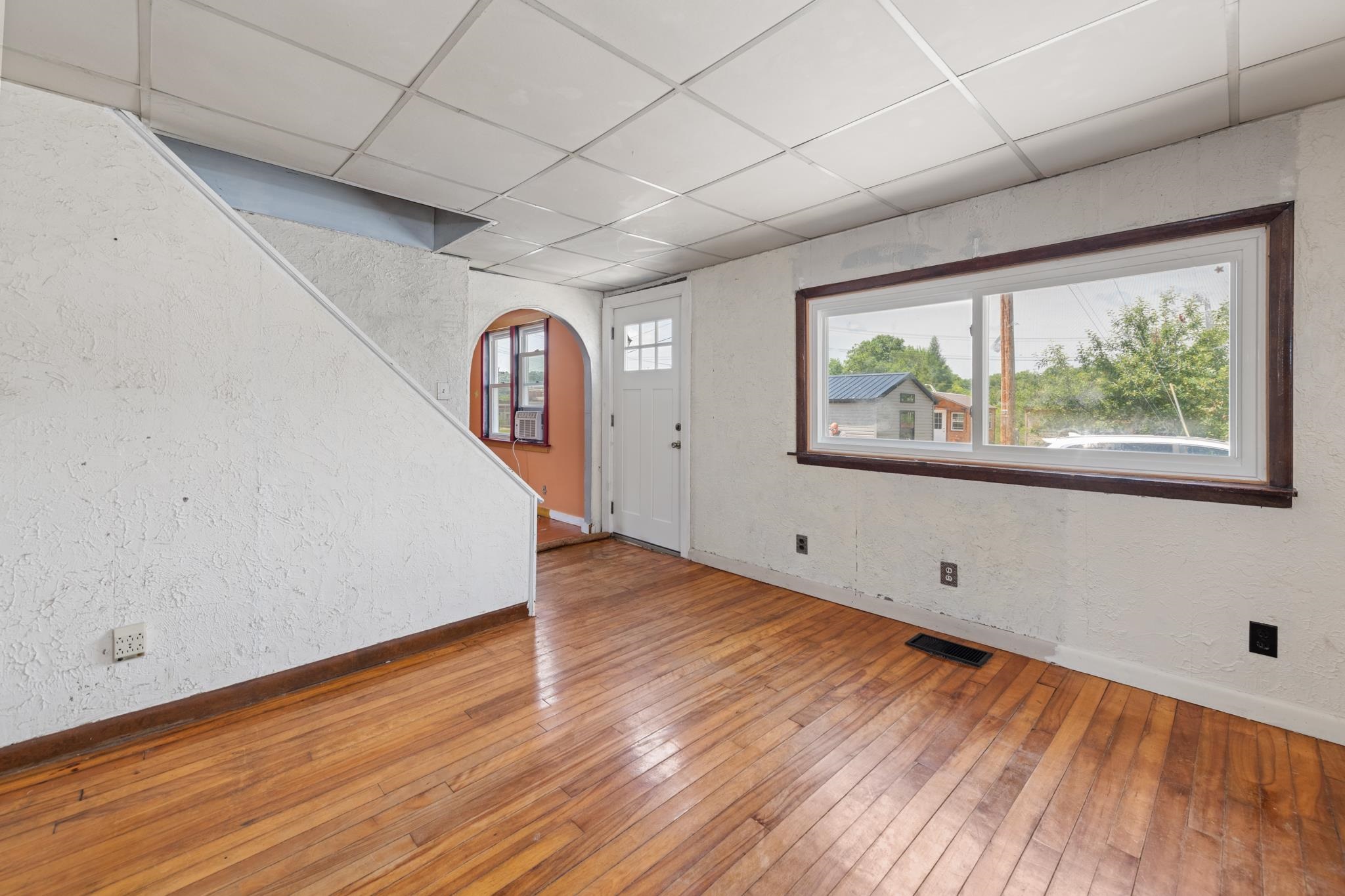 8 Oak Hill Street Property Photo 13