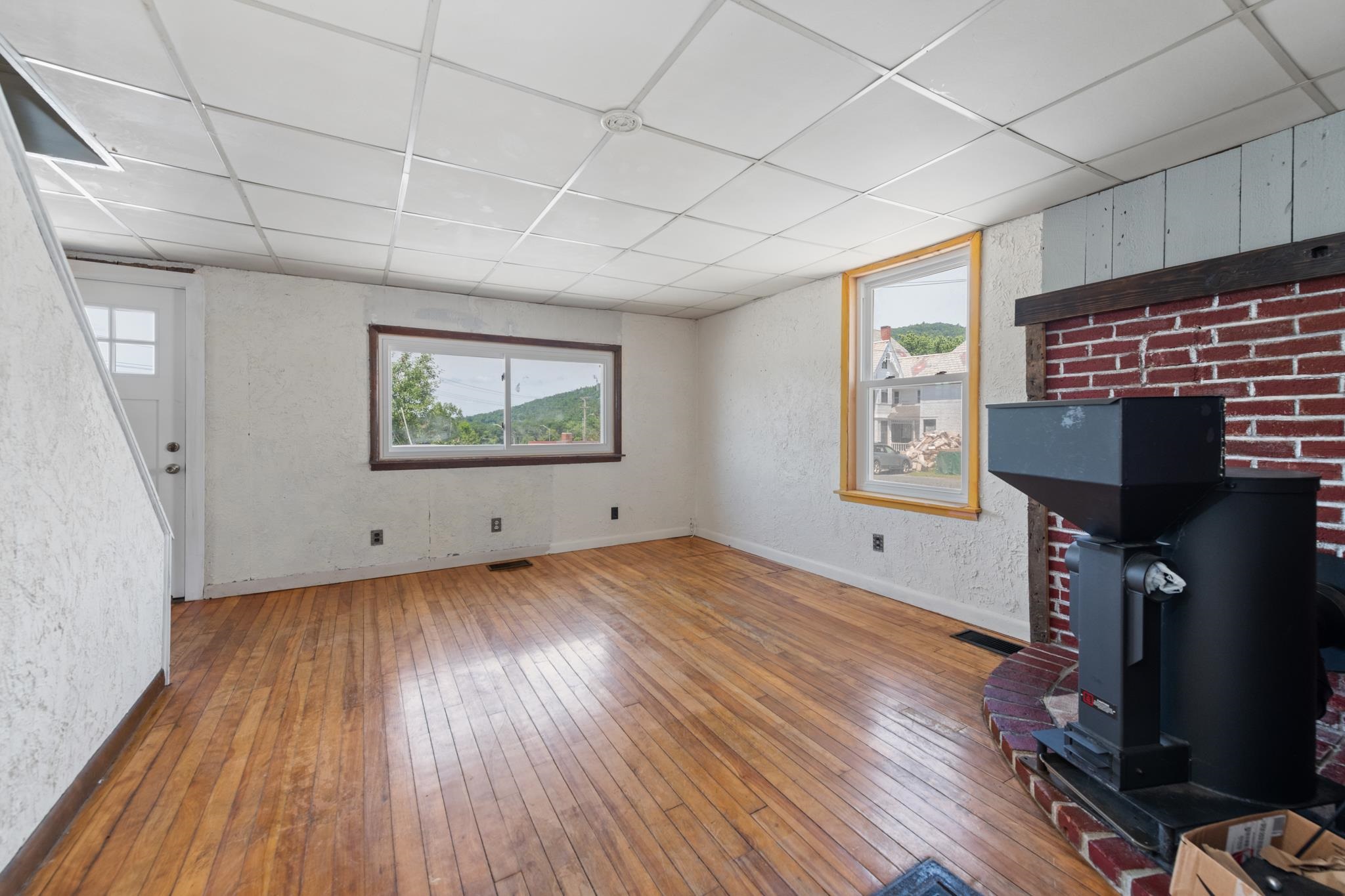 8 Oak Hill Street Property Photo 14