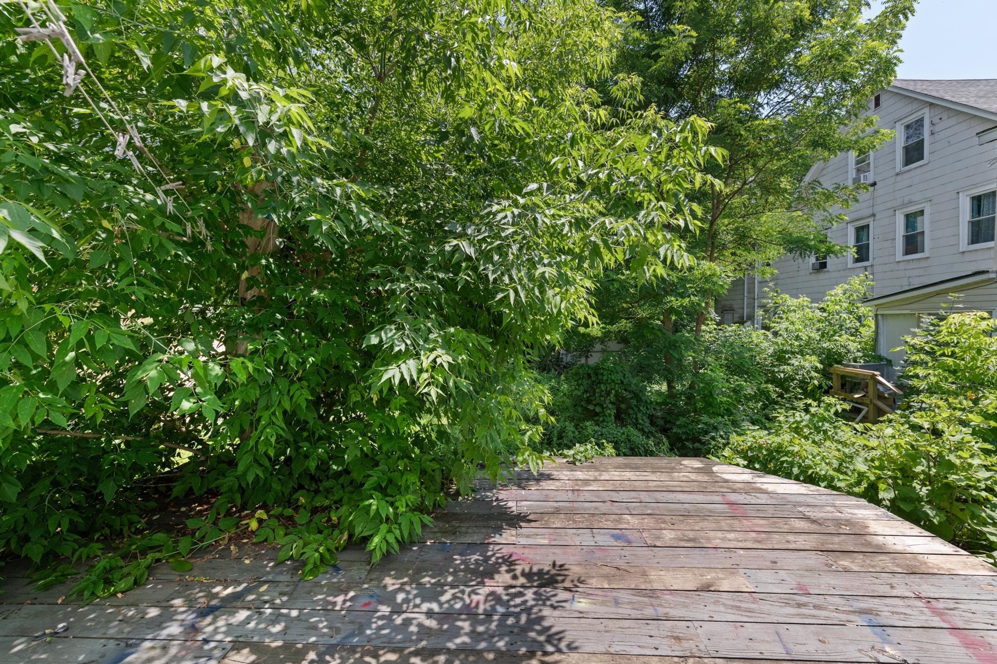 8 Oak Hill Street Property Photo 41