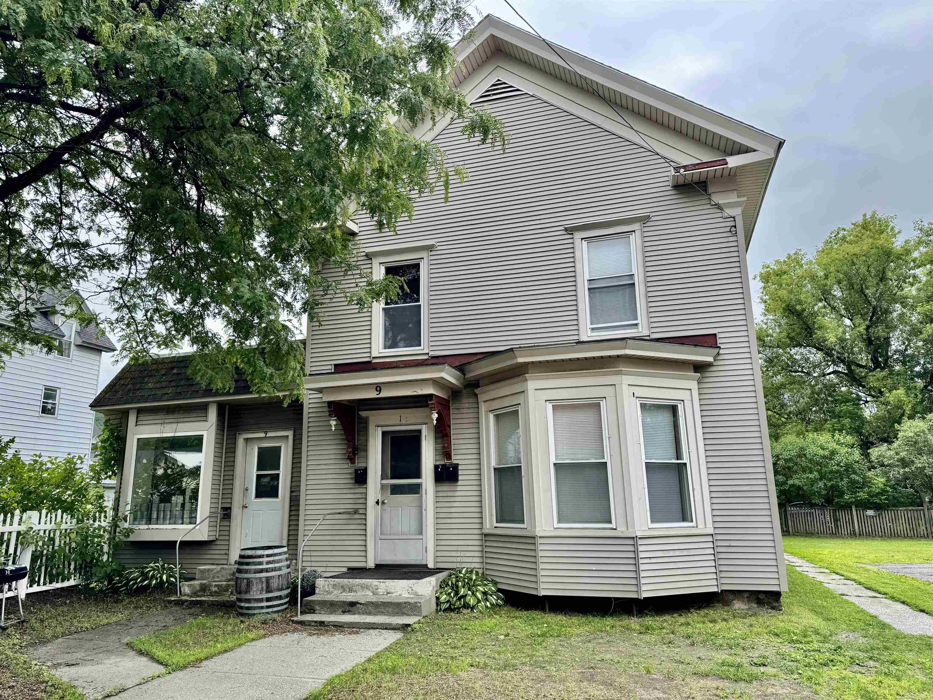 9 Brook Street Property Photo 1