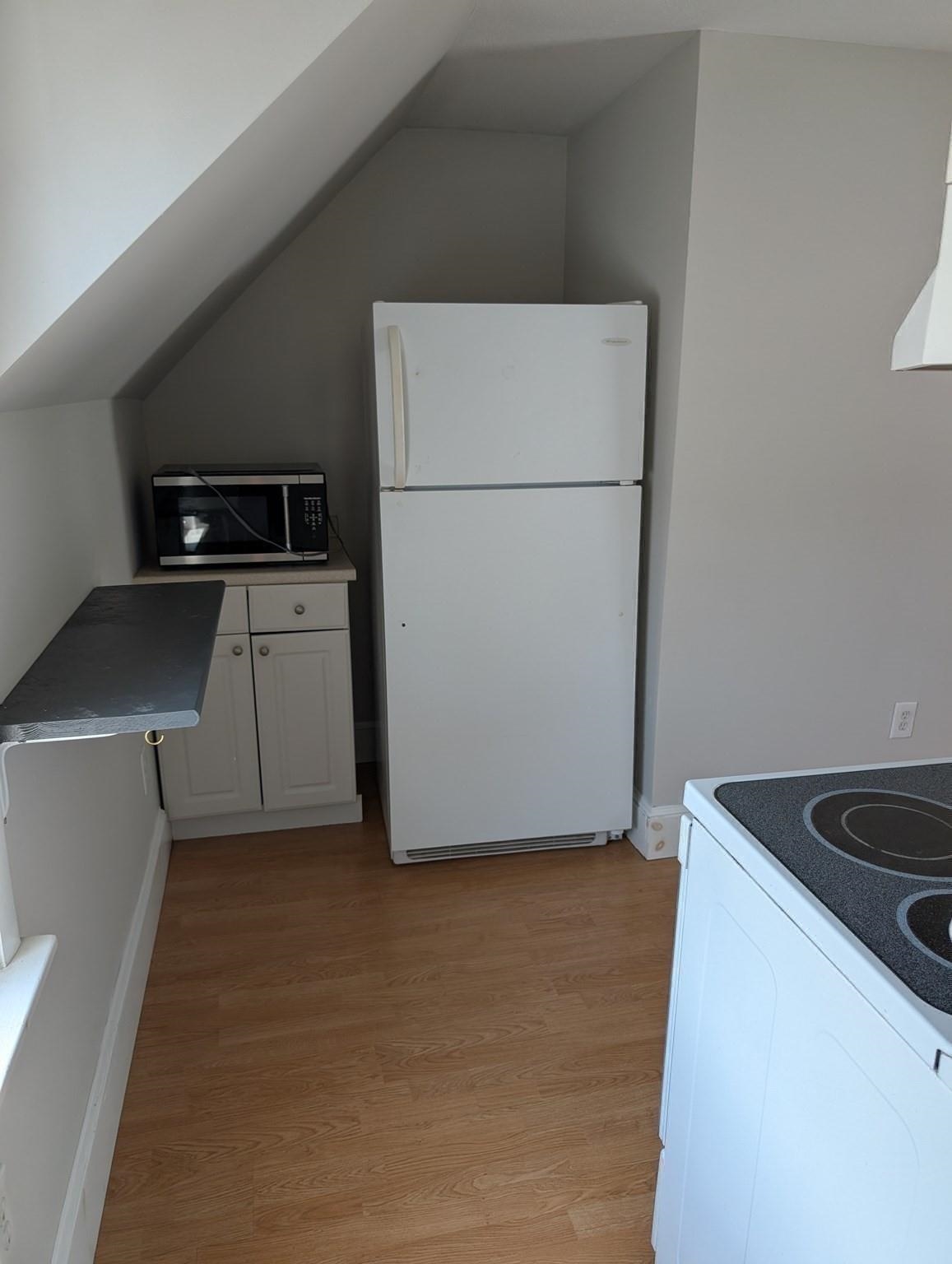 644 Pine Street Property Photo 29