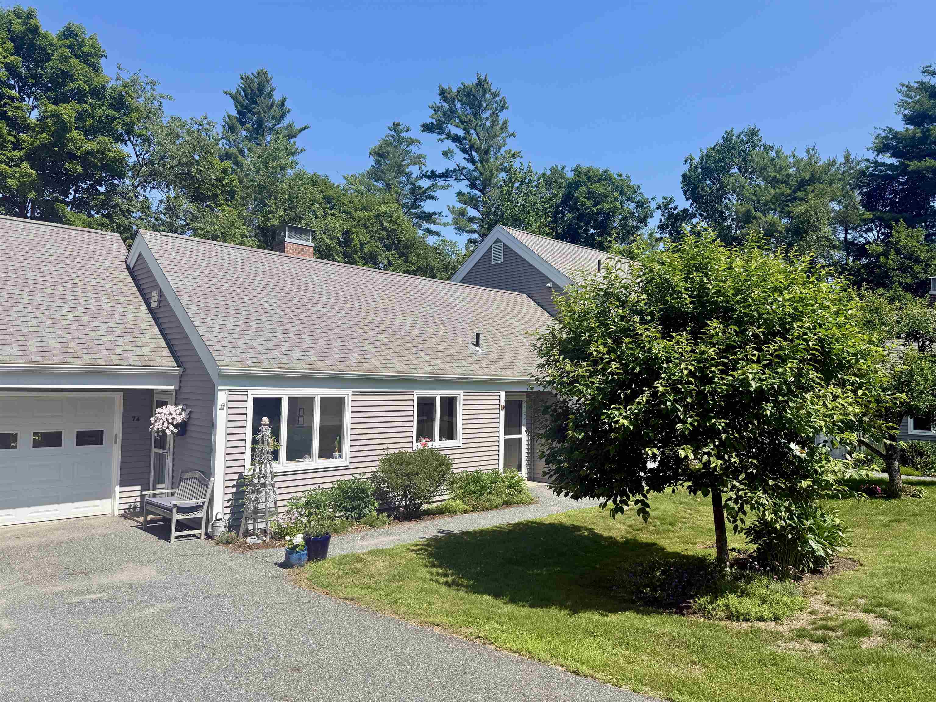 74 Hilltop Place Property Photo 2