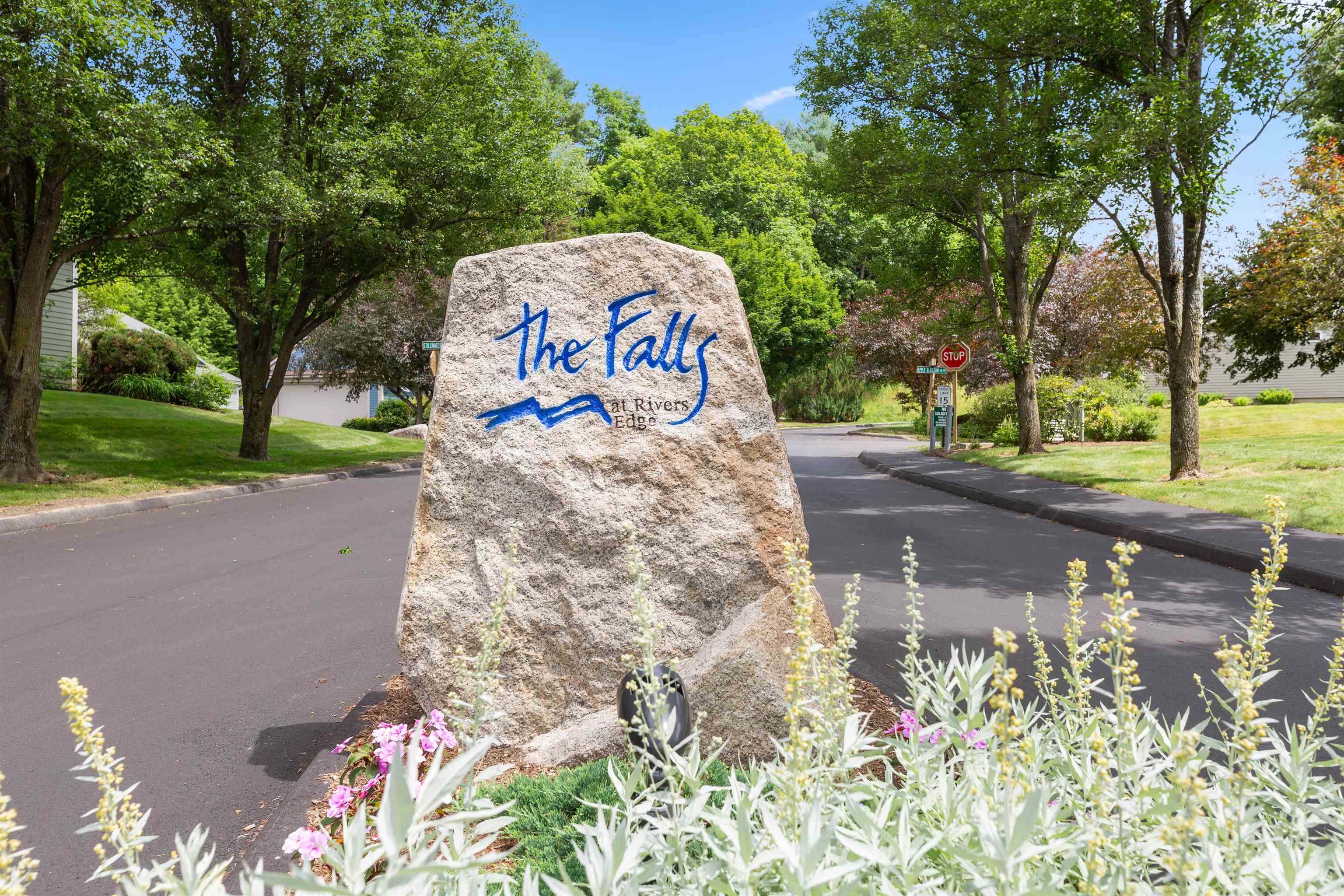 26 Fountain Way Property Photo 2