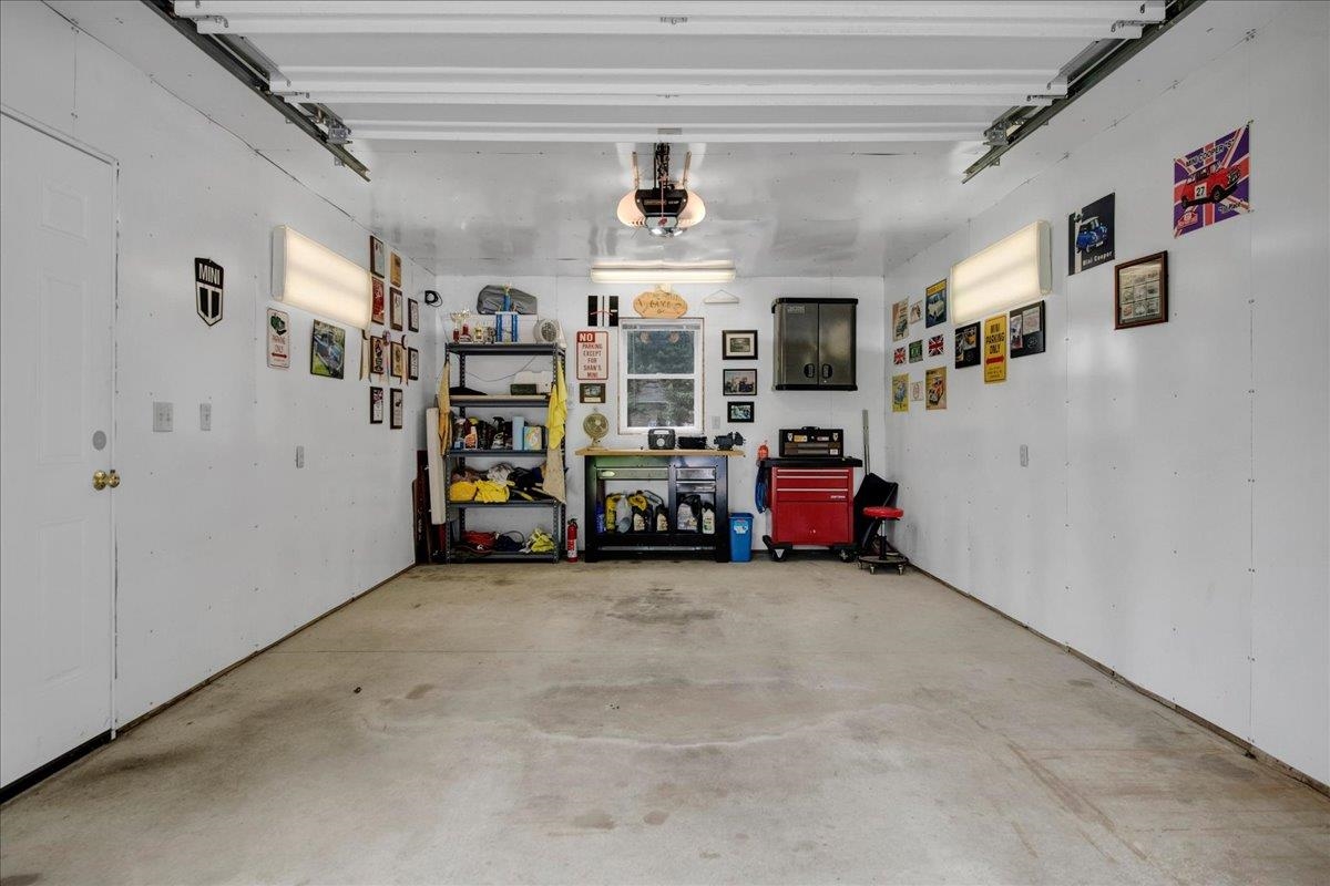 3 Place Drive Property Photo 9