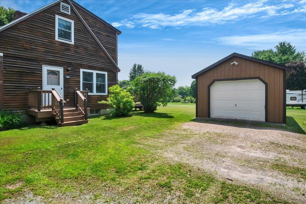 3 Place Drive Property Photo 11