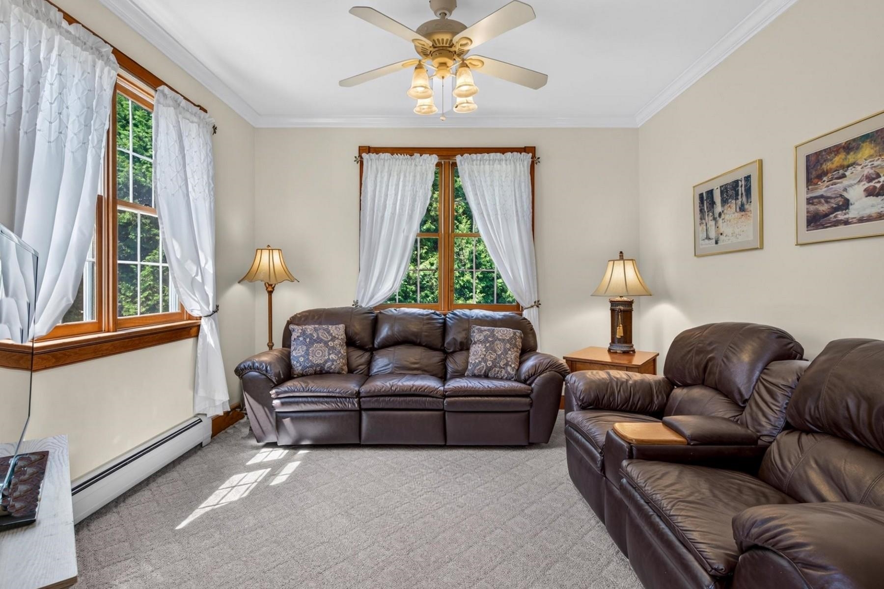 15 Tuttle Meadow Drive Property Photo 20