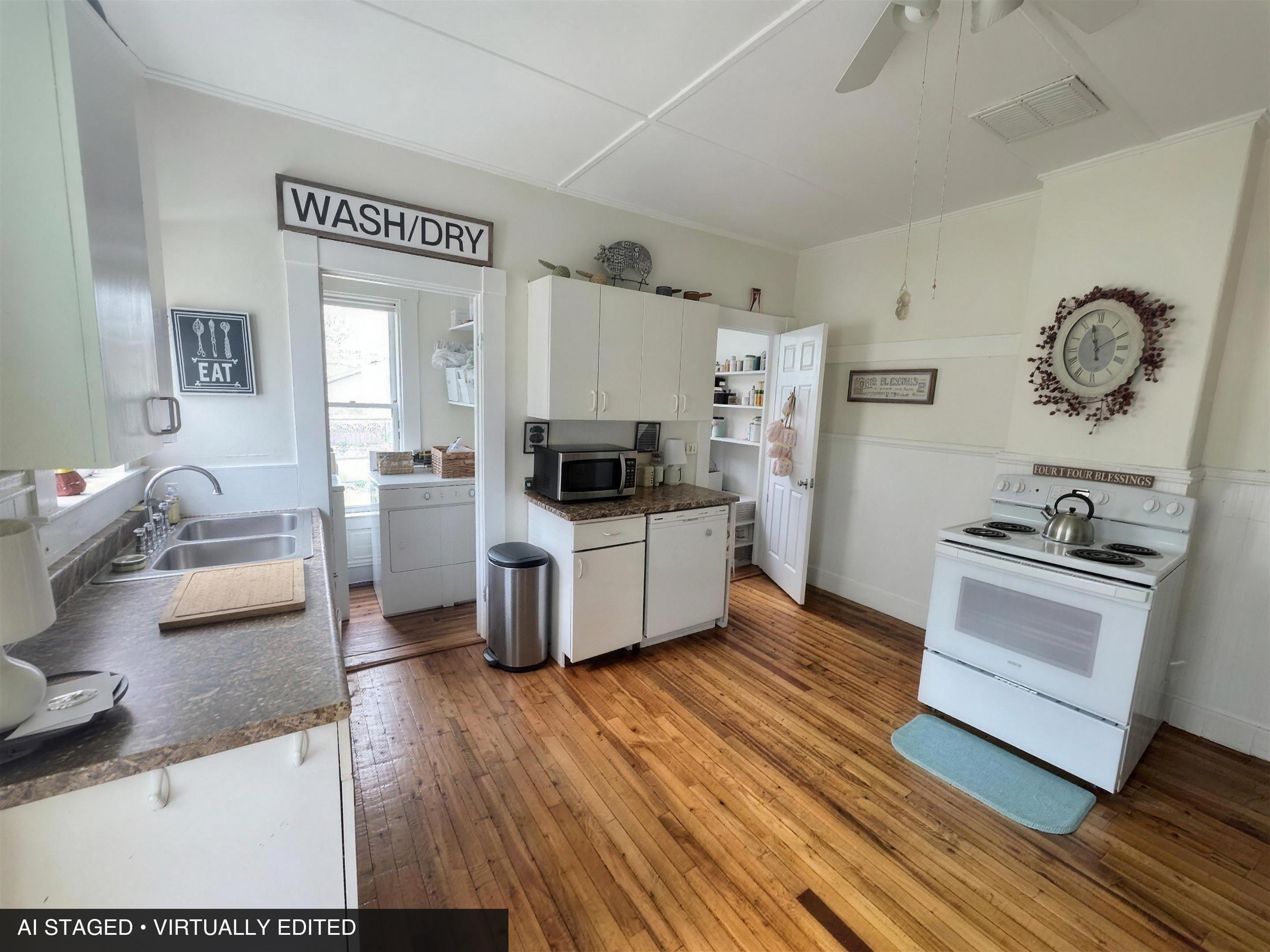 179-181 N State Street Property Photo 5