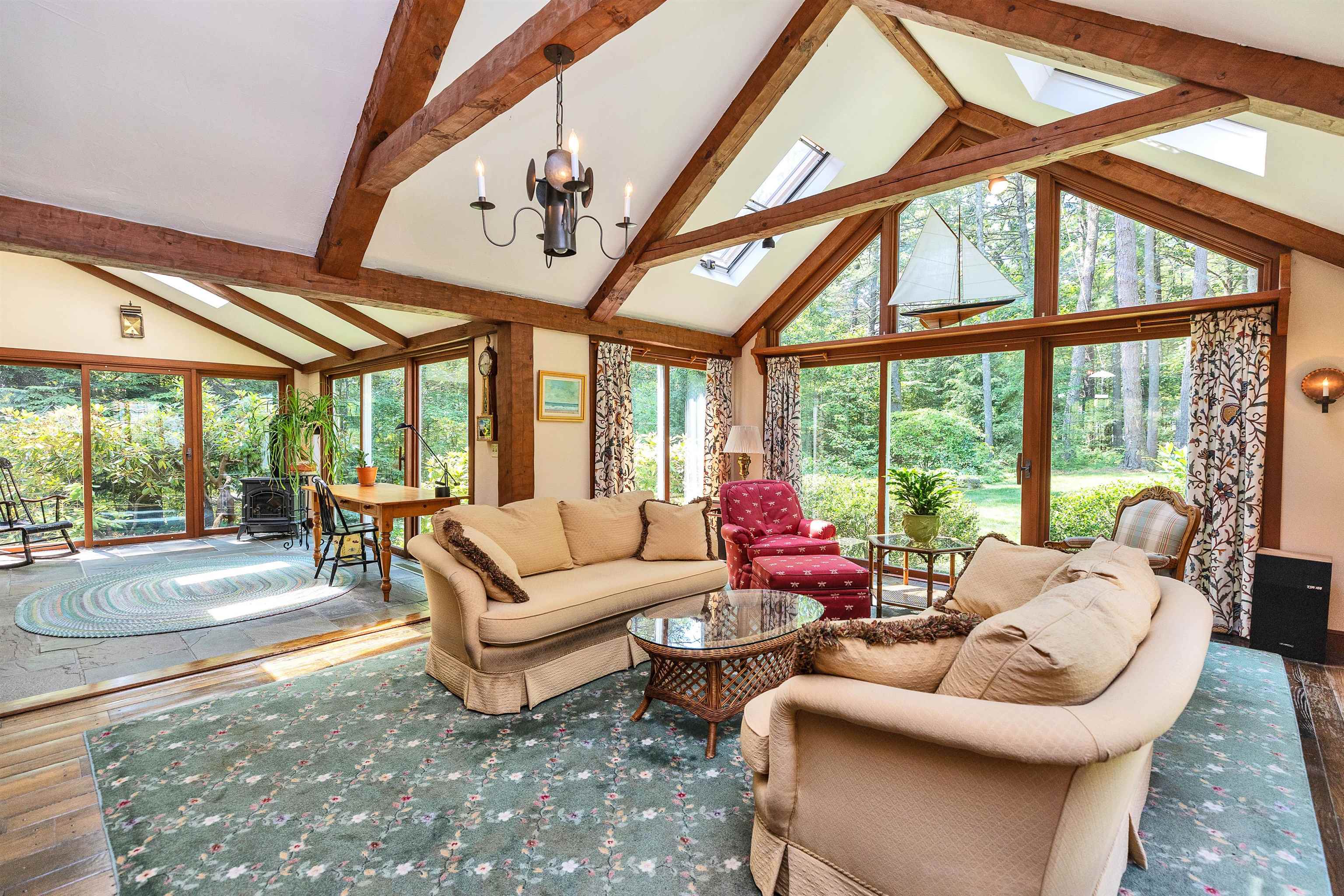 7 Melendy Hollow Property Photo 16