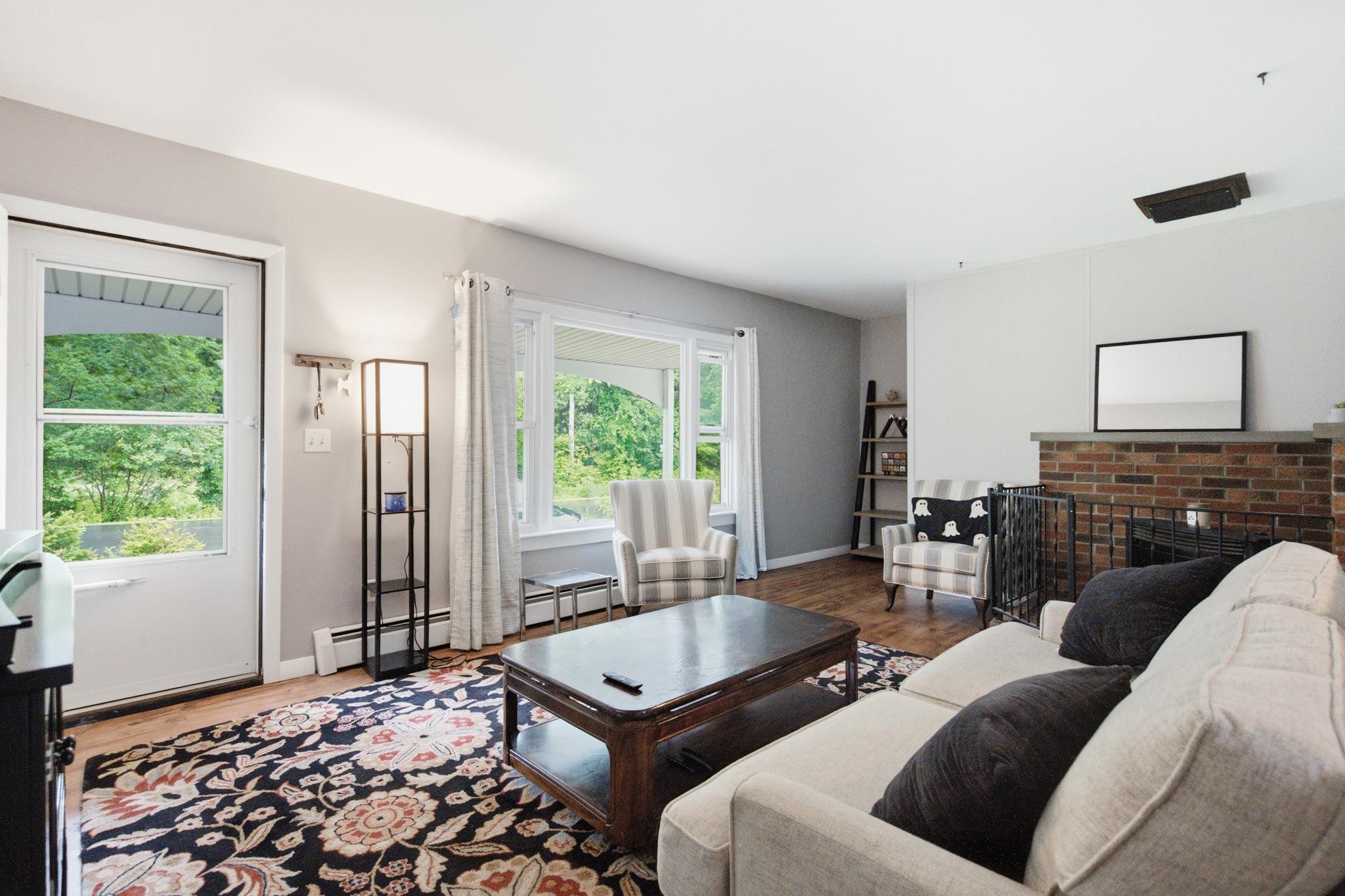 96 Saint Laurent Street Property Photo 3