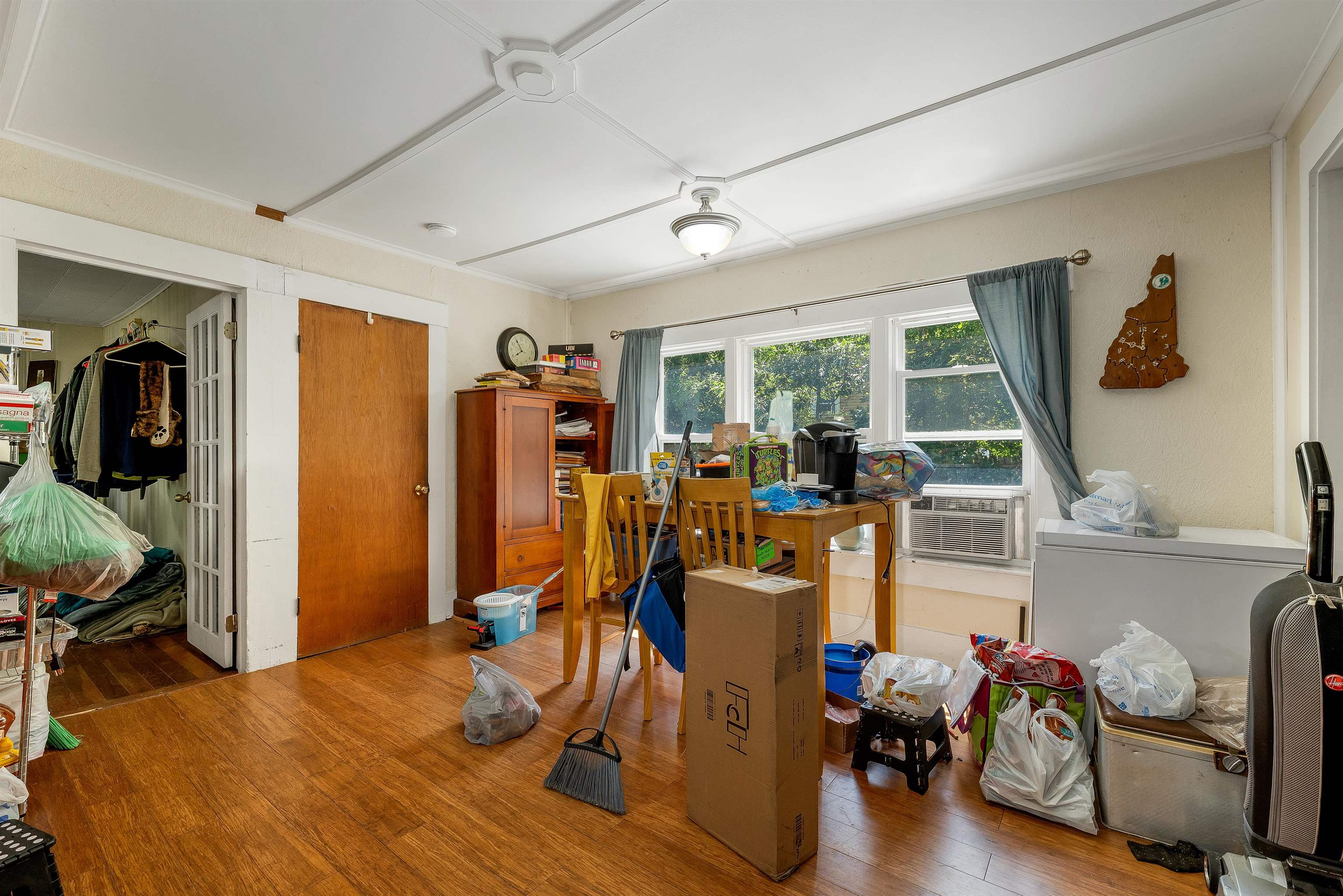 22 Cosmar Drive Property Photo 10