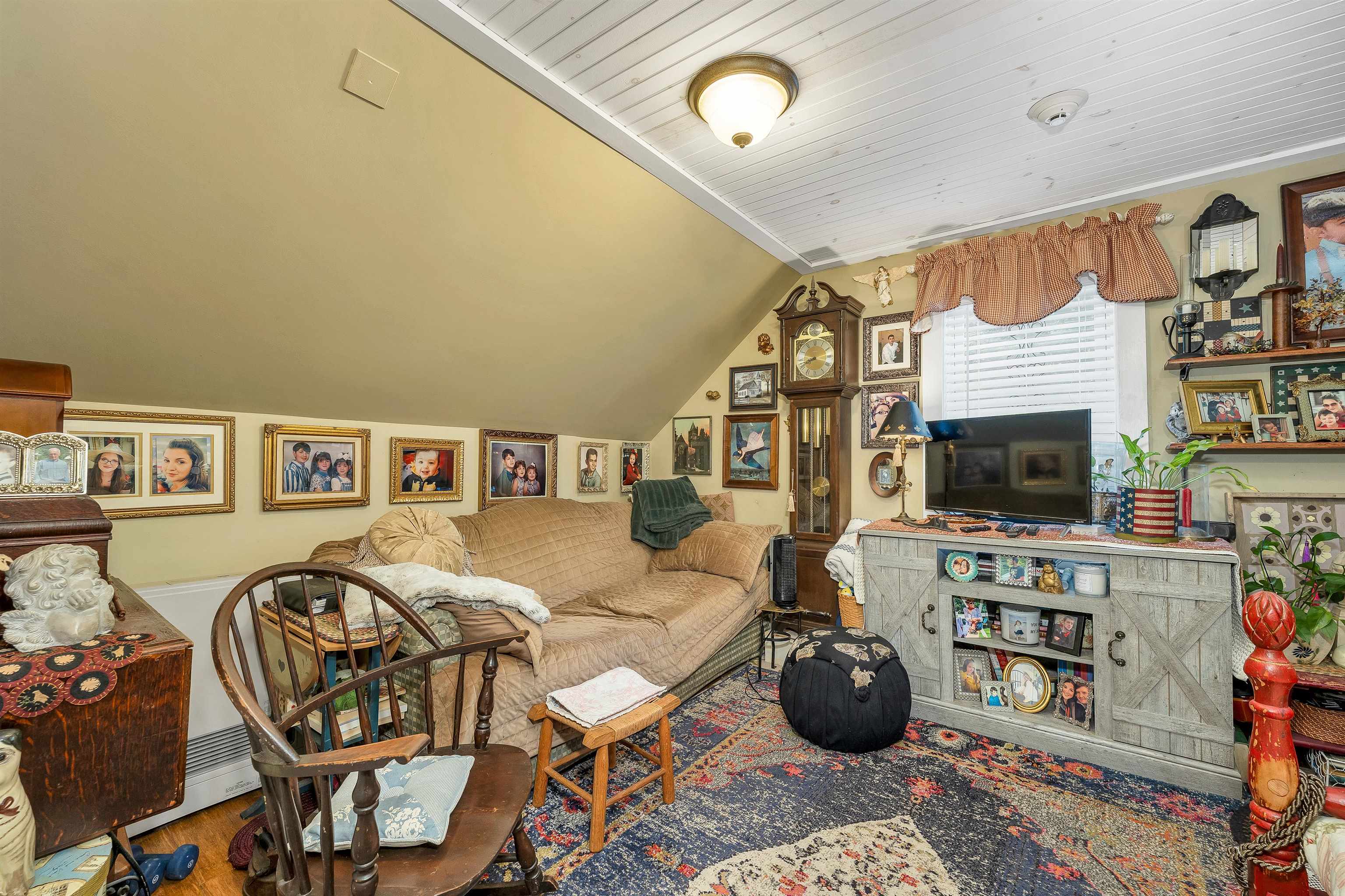 22 Cosmar Drive Property Photo 17