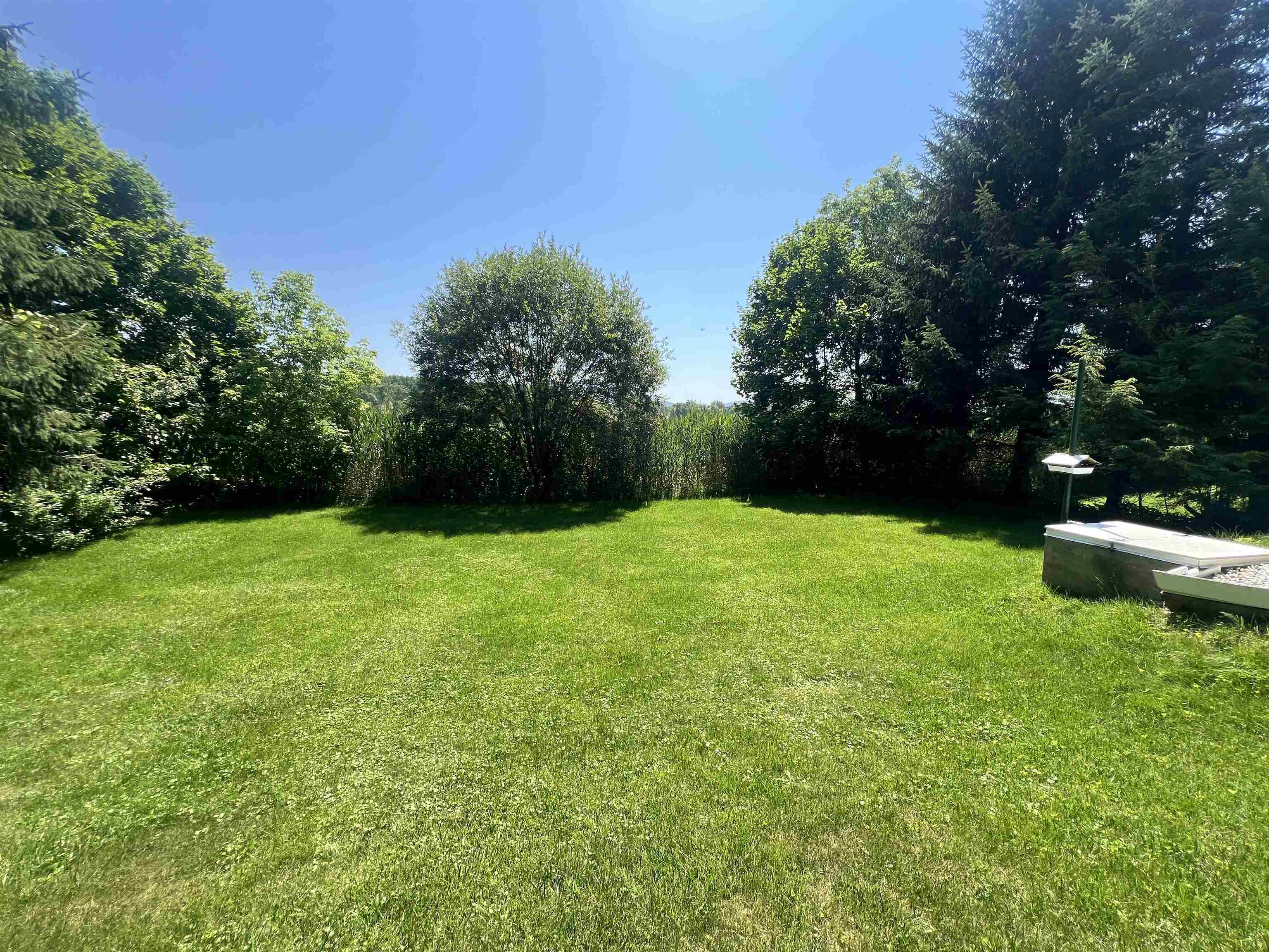140 Dorr Drive Property Photo 5