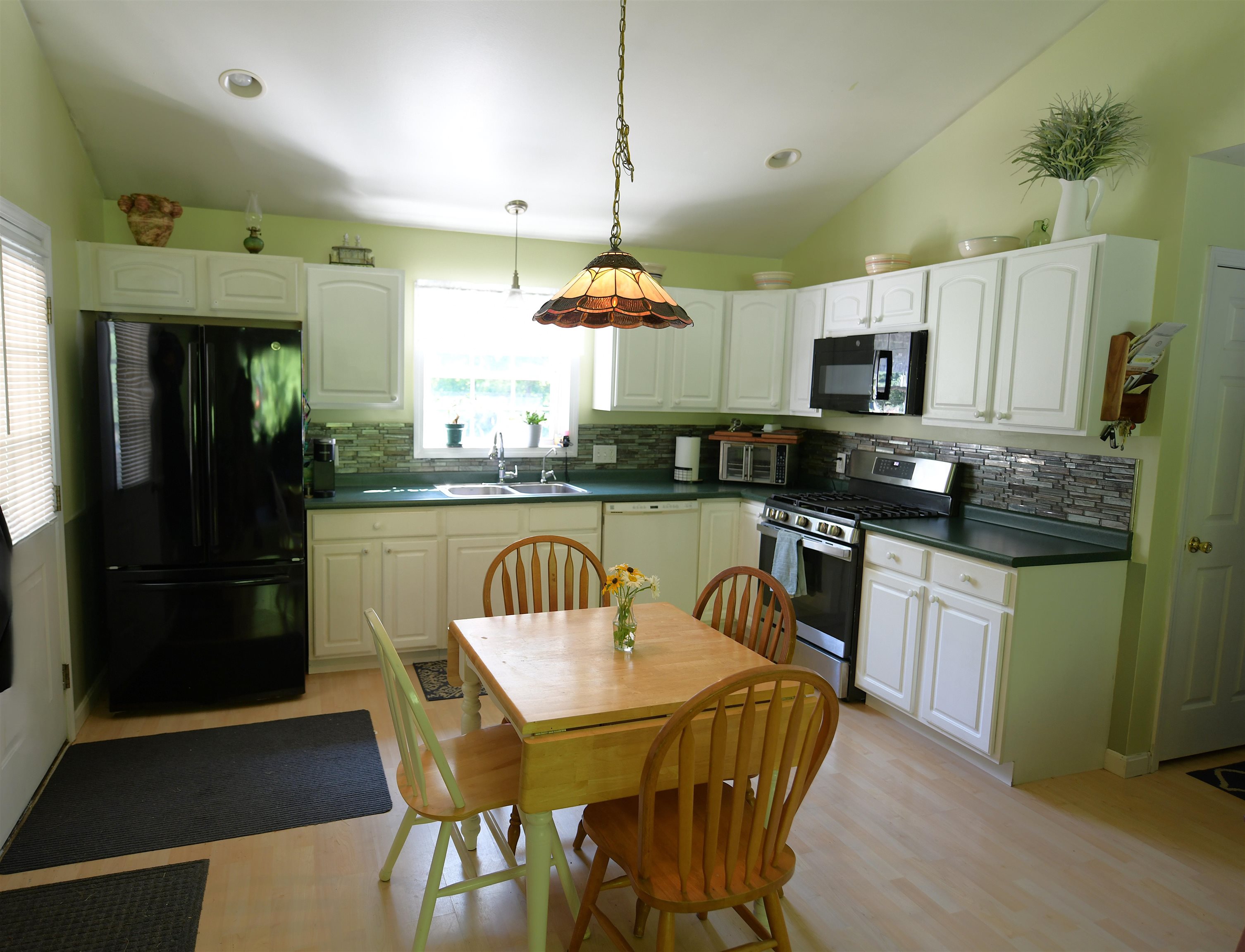 95 Gilly Drive Property Photo 3