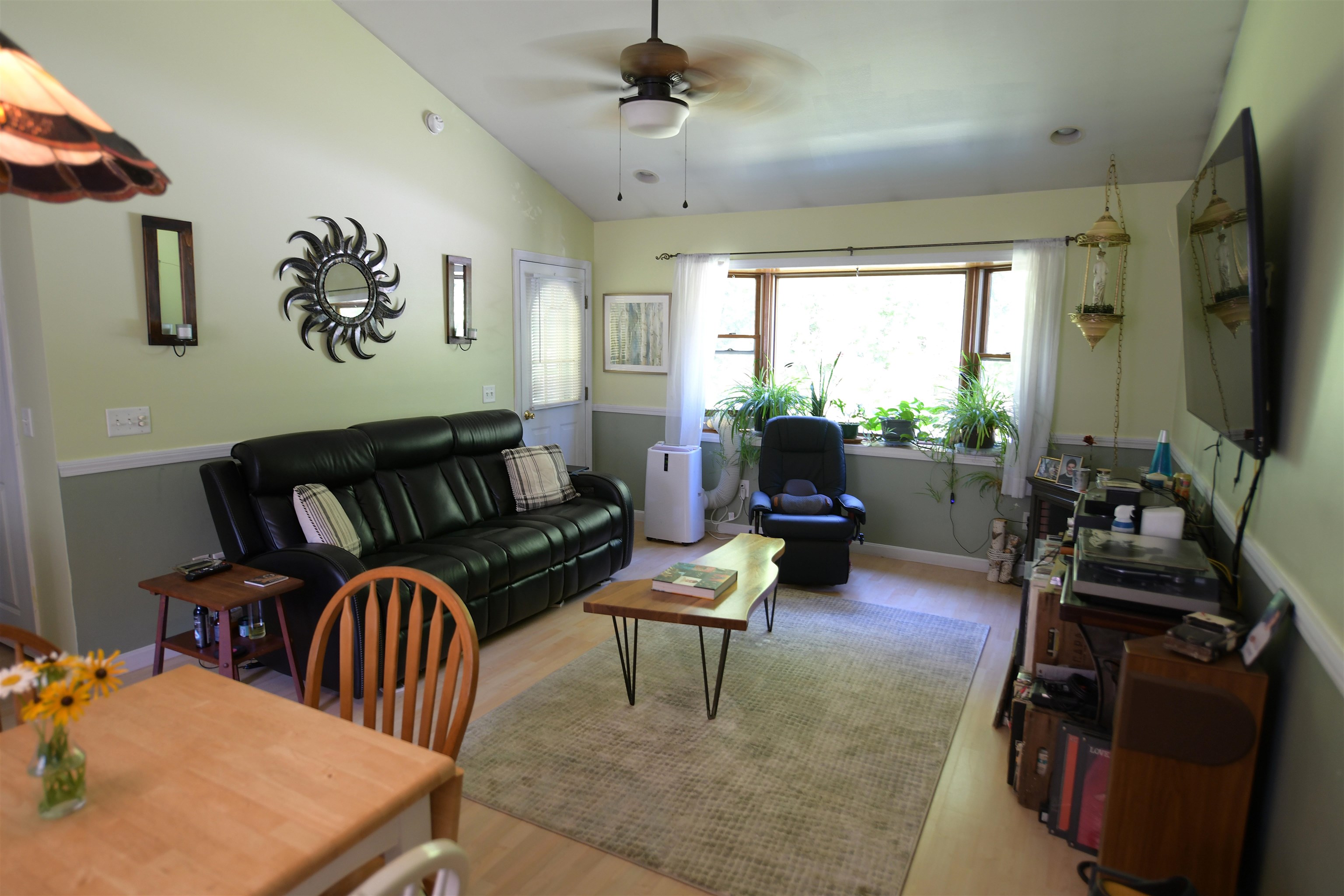 95 Gilly Drive Property Photo 4