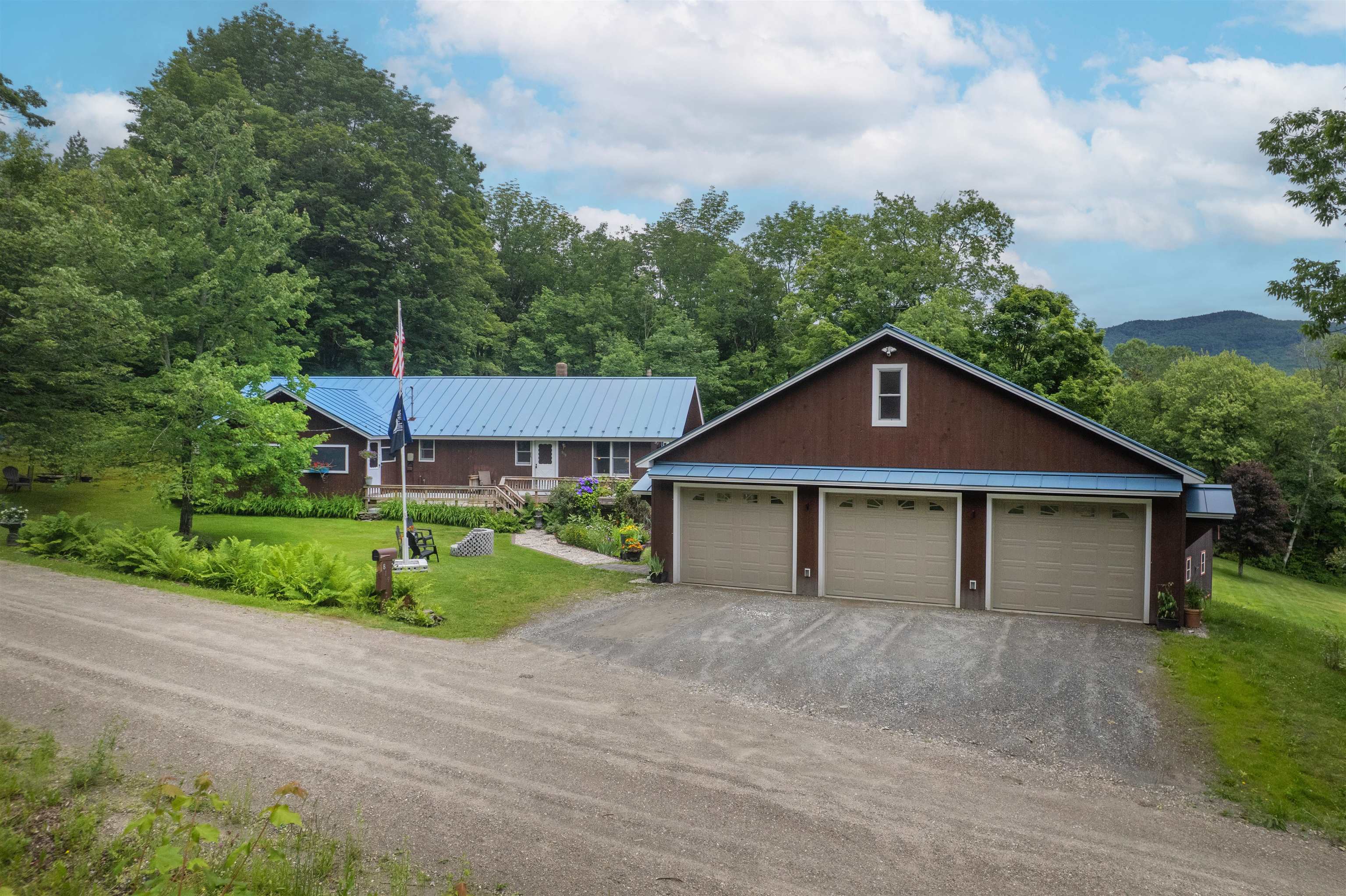 819 Buttles Road Property Photo 1