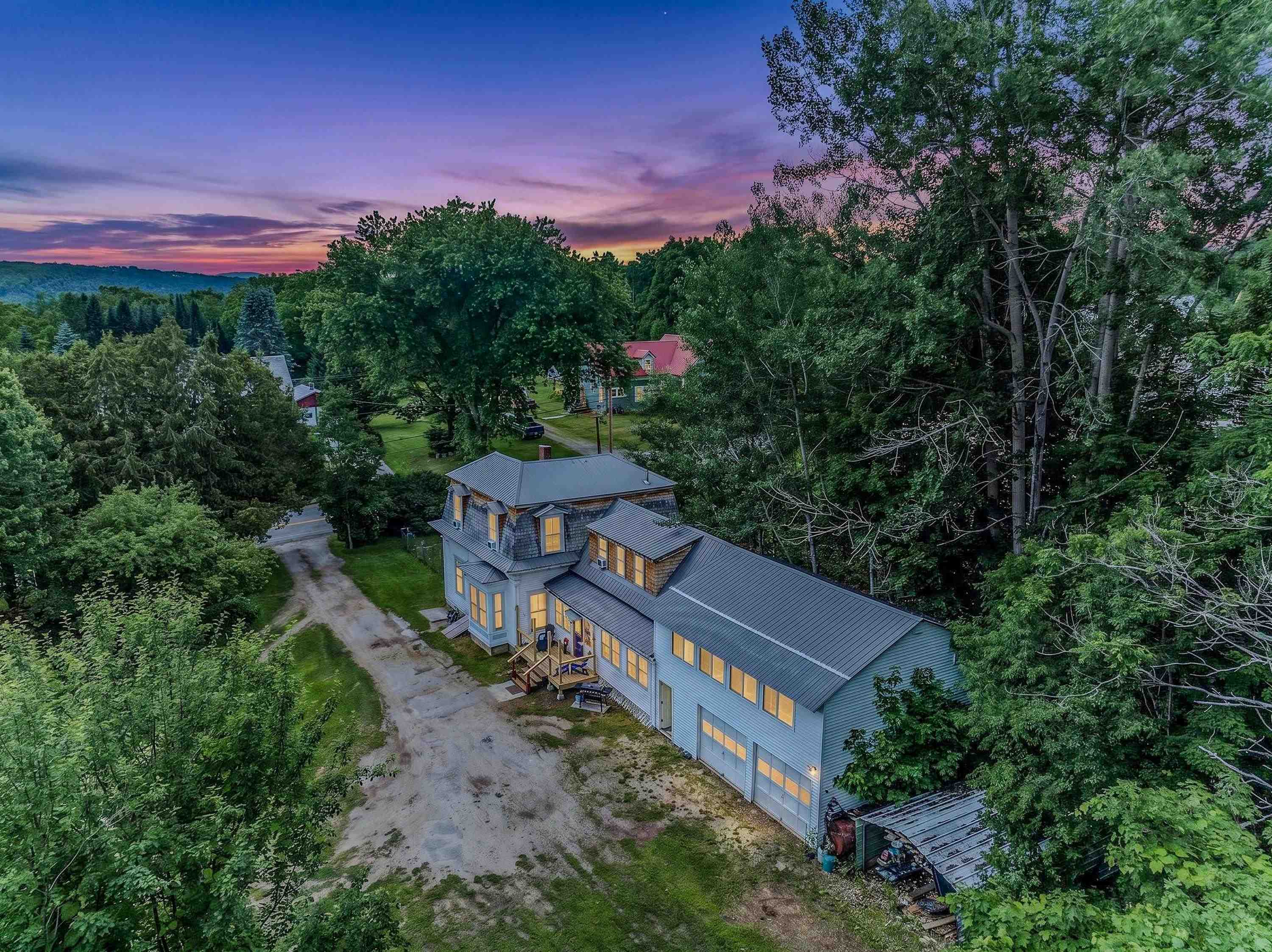 59 S. Lunenburg Road Property Photo 3