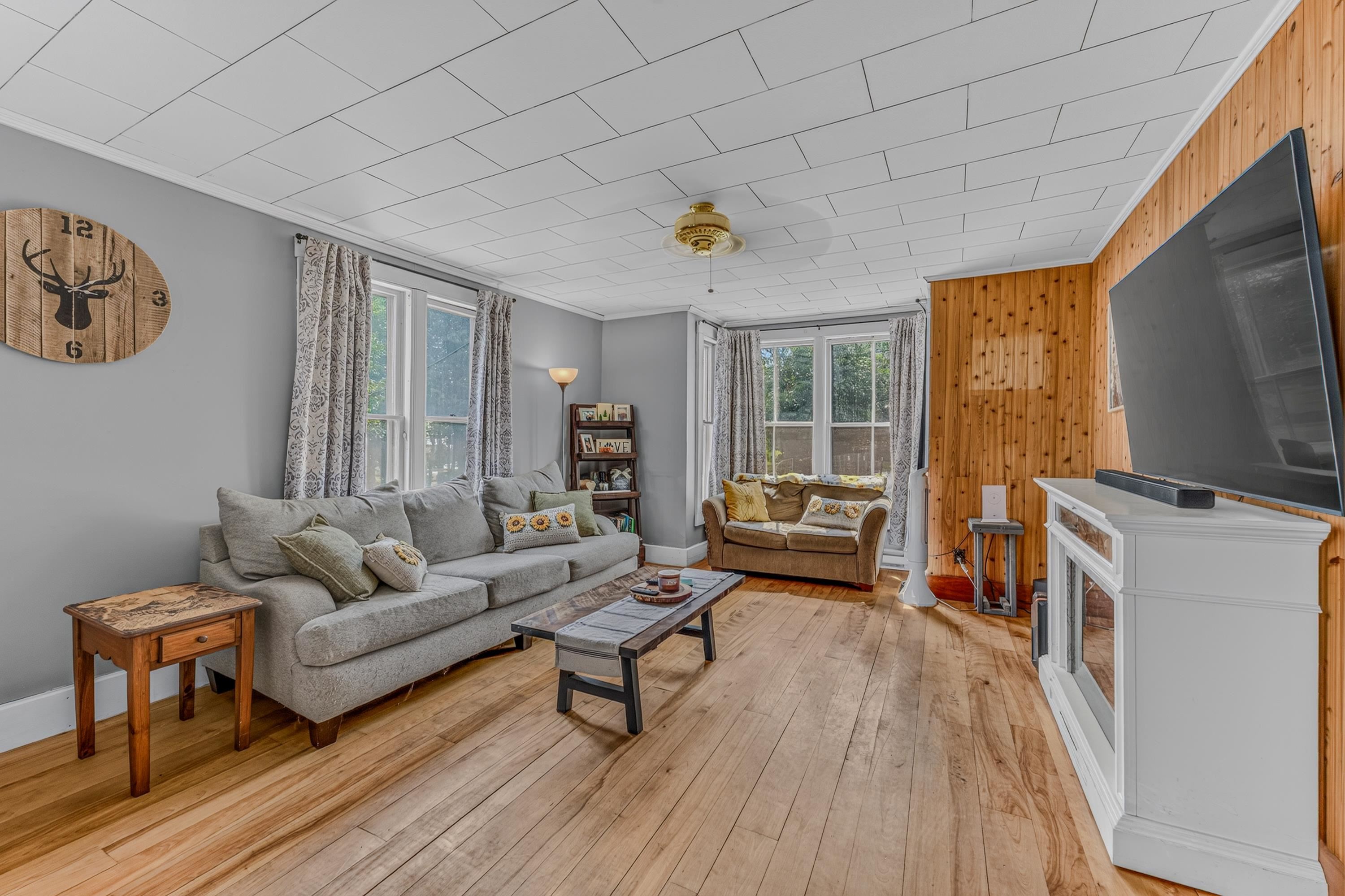 59 S. Lunenburg Road Property Photo 9