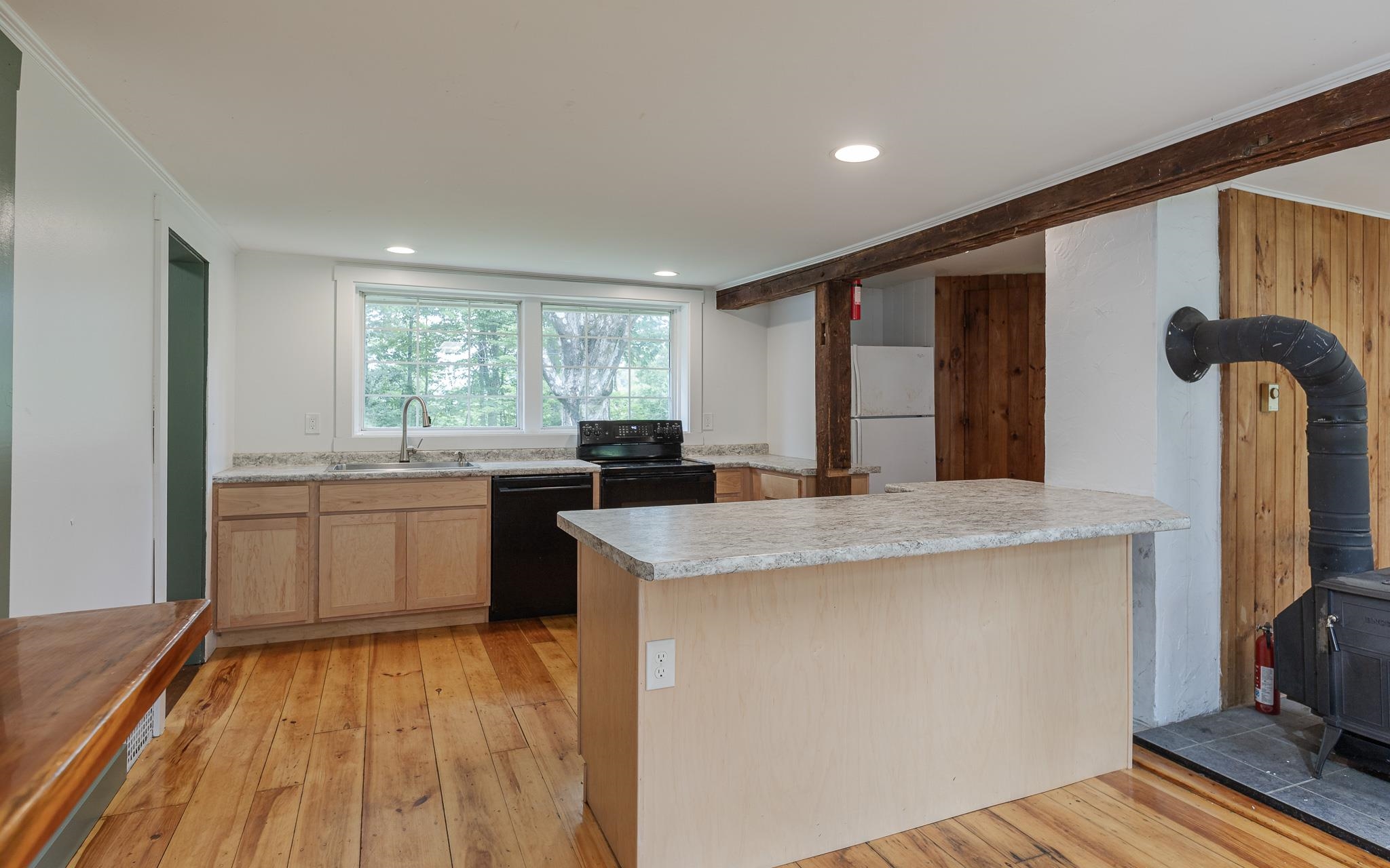 229 Prospect Hill Road Property Photo 6