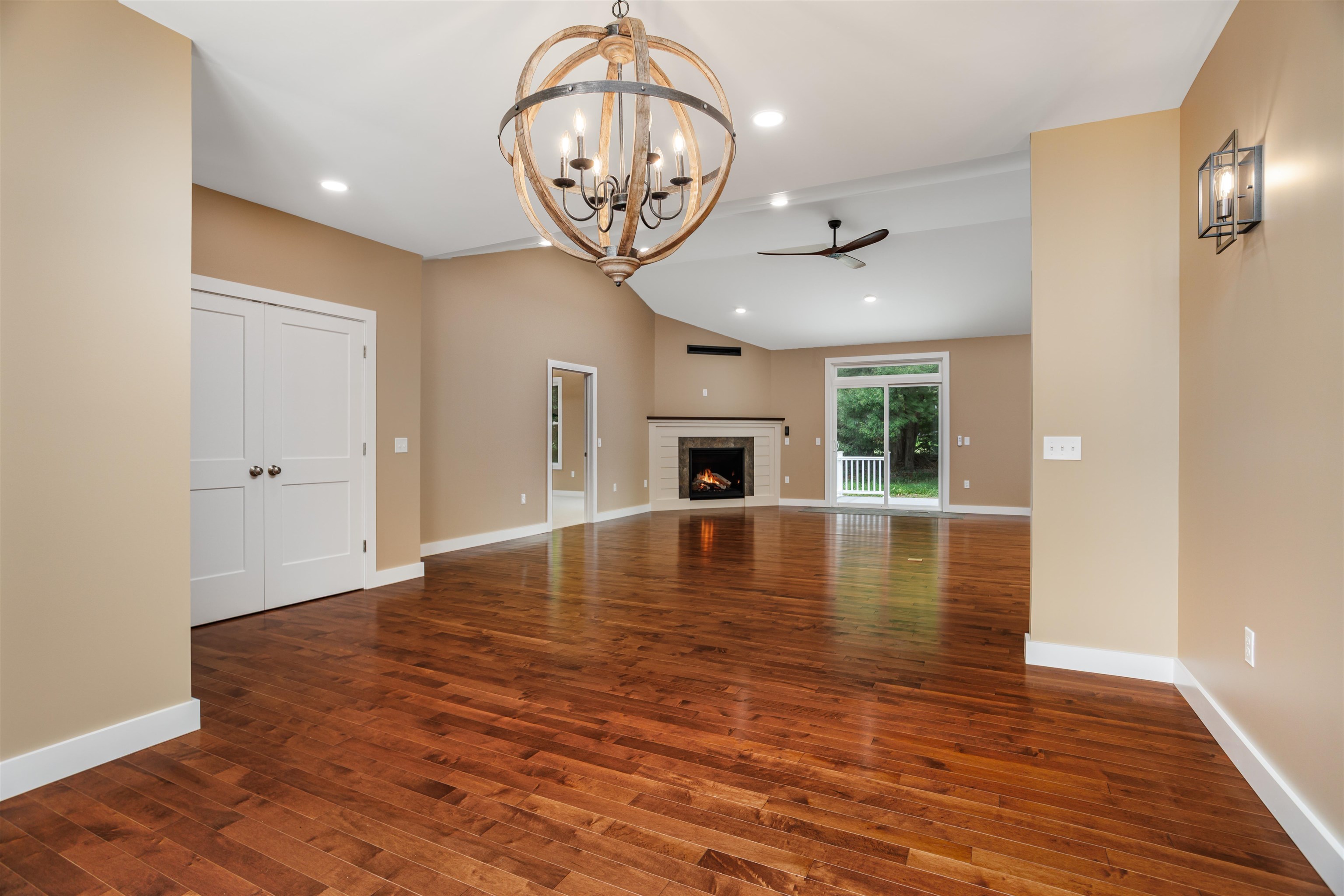 2 Elm Street Property Photo 7