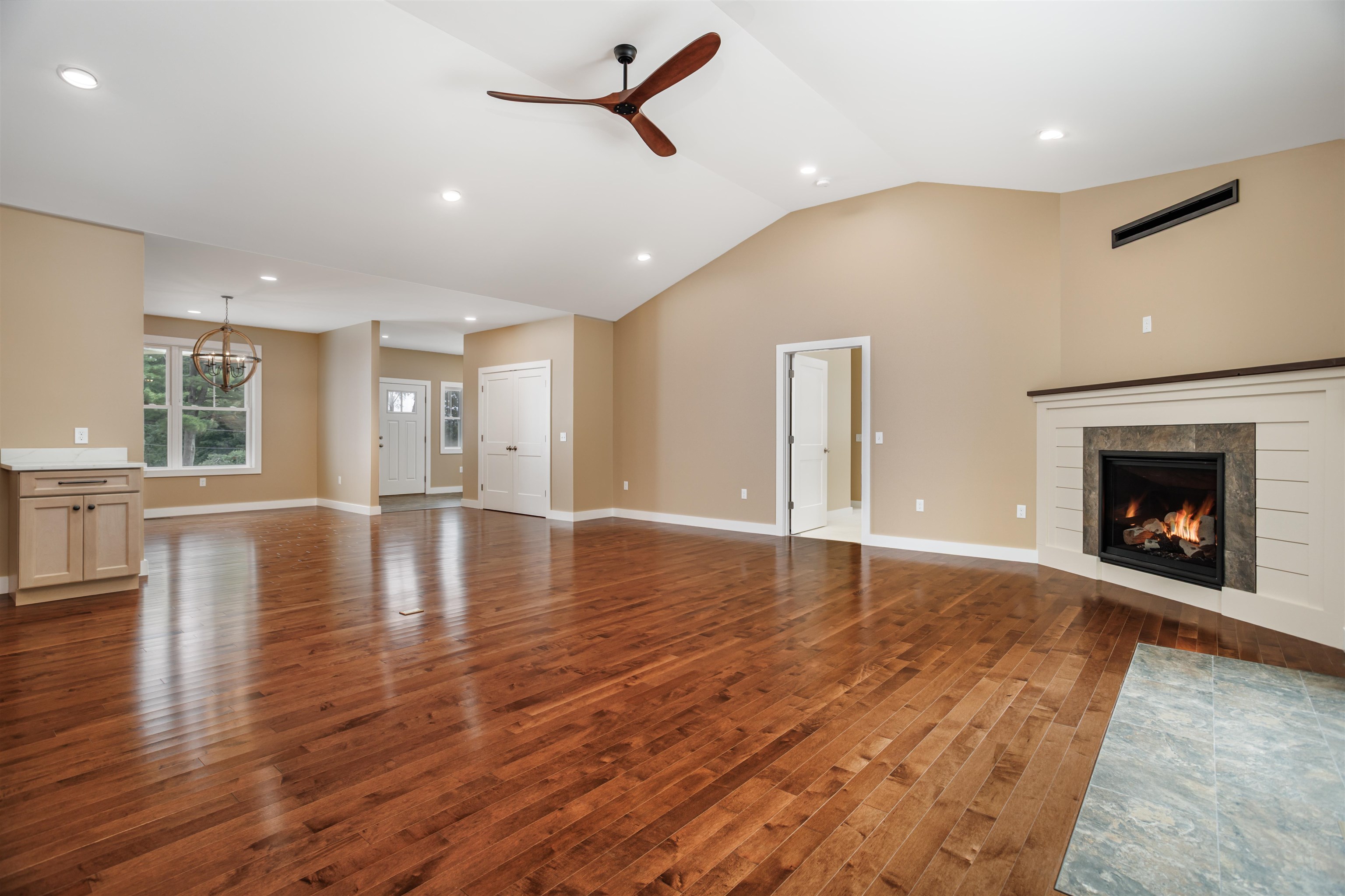 2 Elm Street Property Photo 8