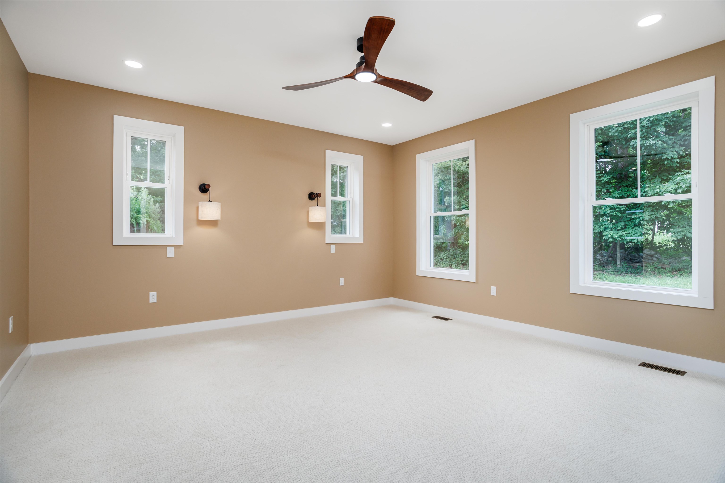 2 Elm Street Property Photo 23