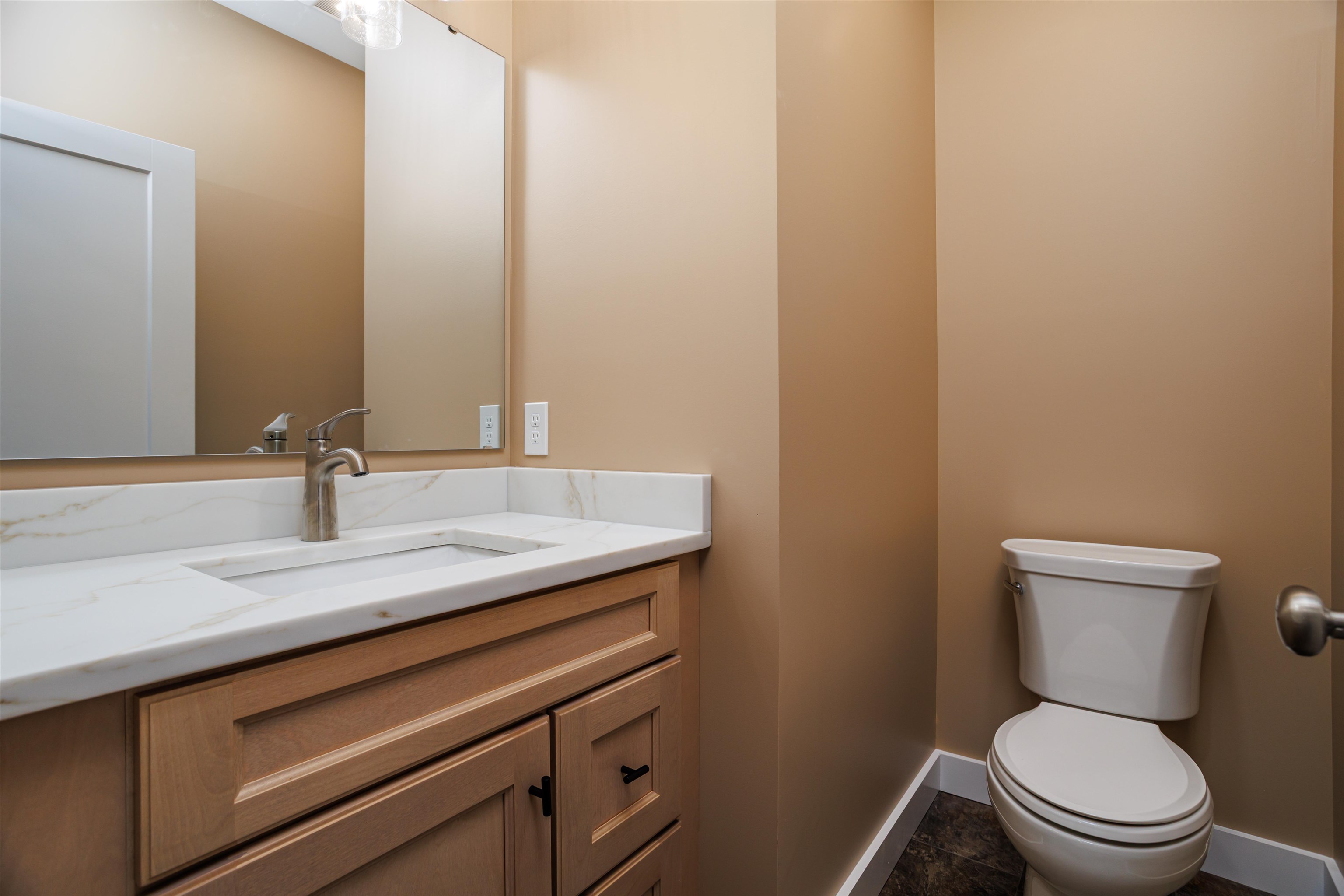 2 Elm Street Property Photo 41