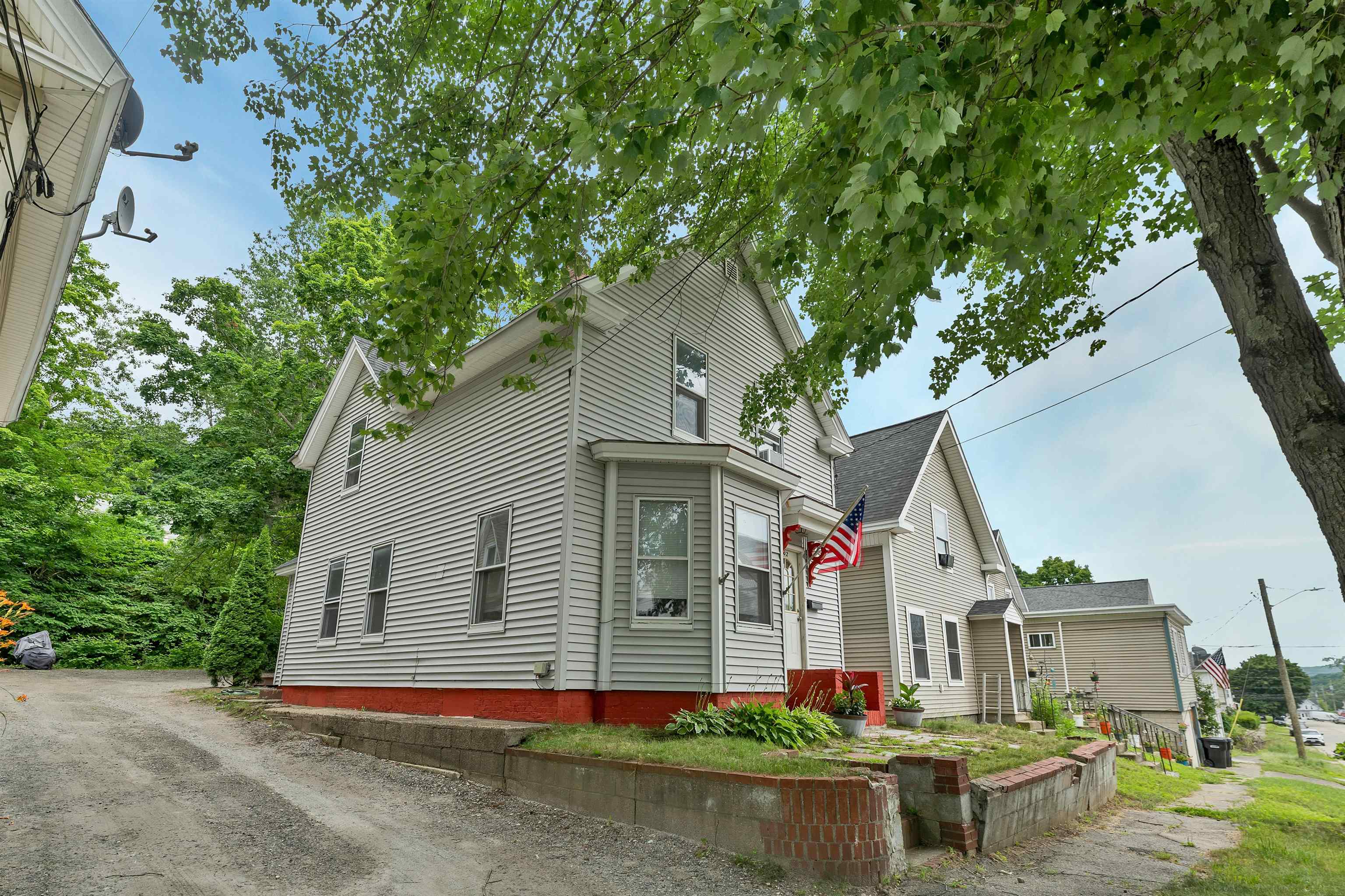 102 Franklin Street Property Photo 1