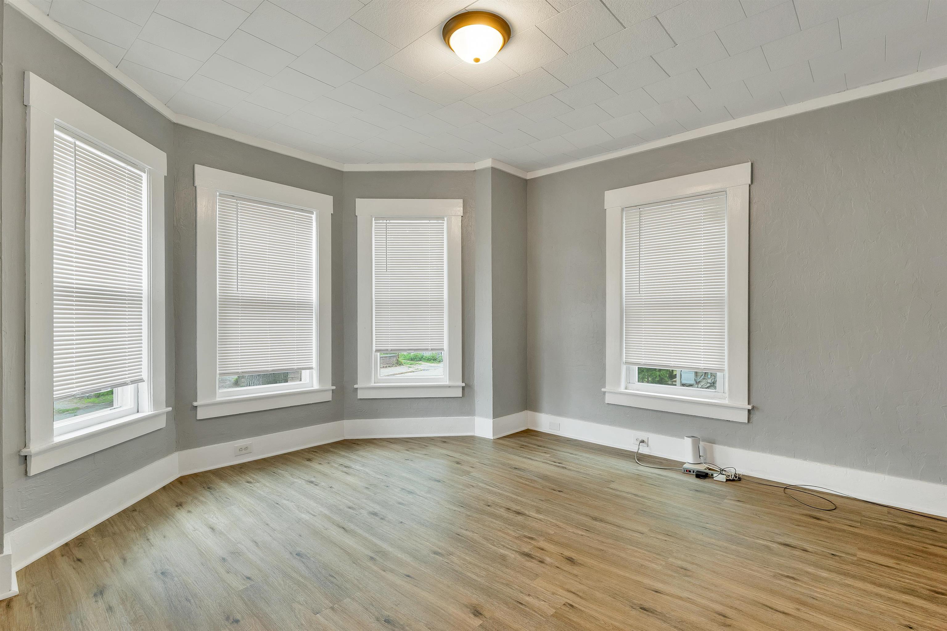 102 Franklin Street Property Photo 11
