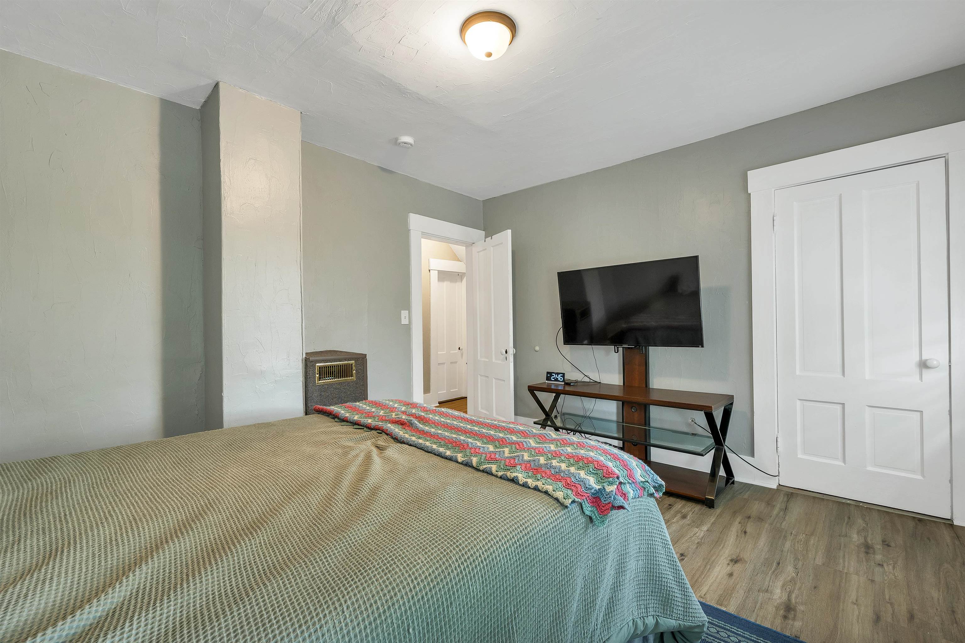 102 Franklin Street Property Photo 18