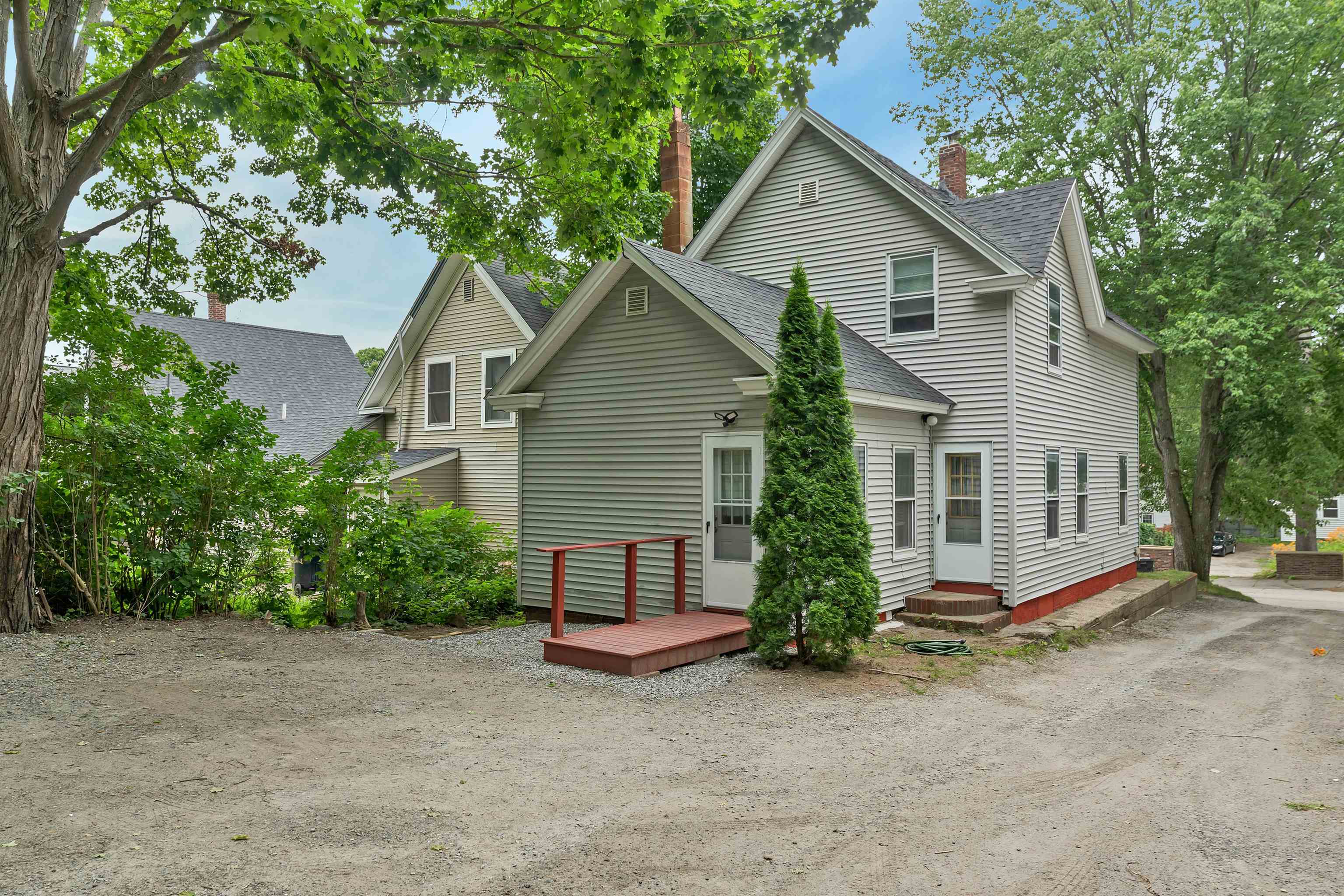 102 Franklin Street Property Photo 33