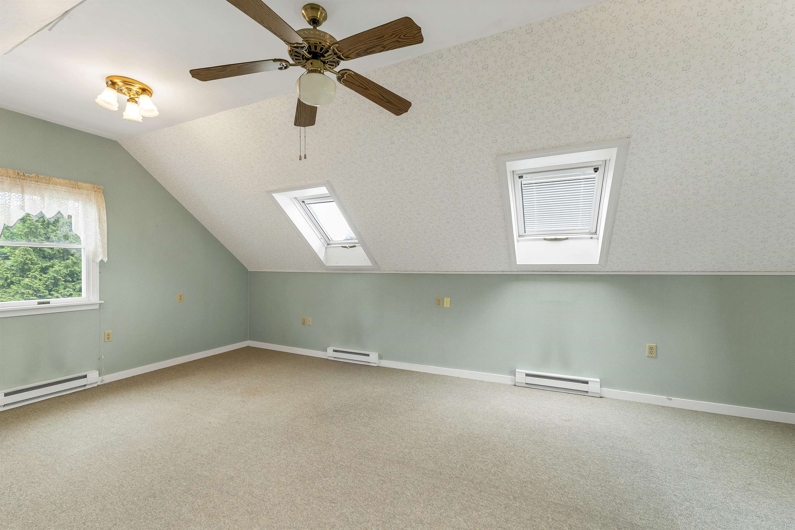 10 Old Mill Drive Property Photo 15