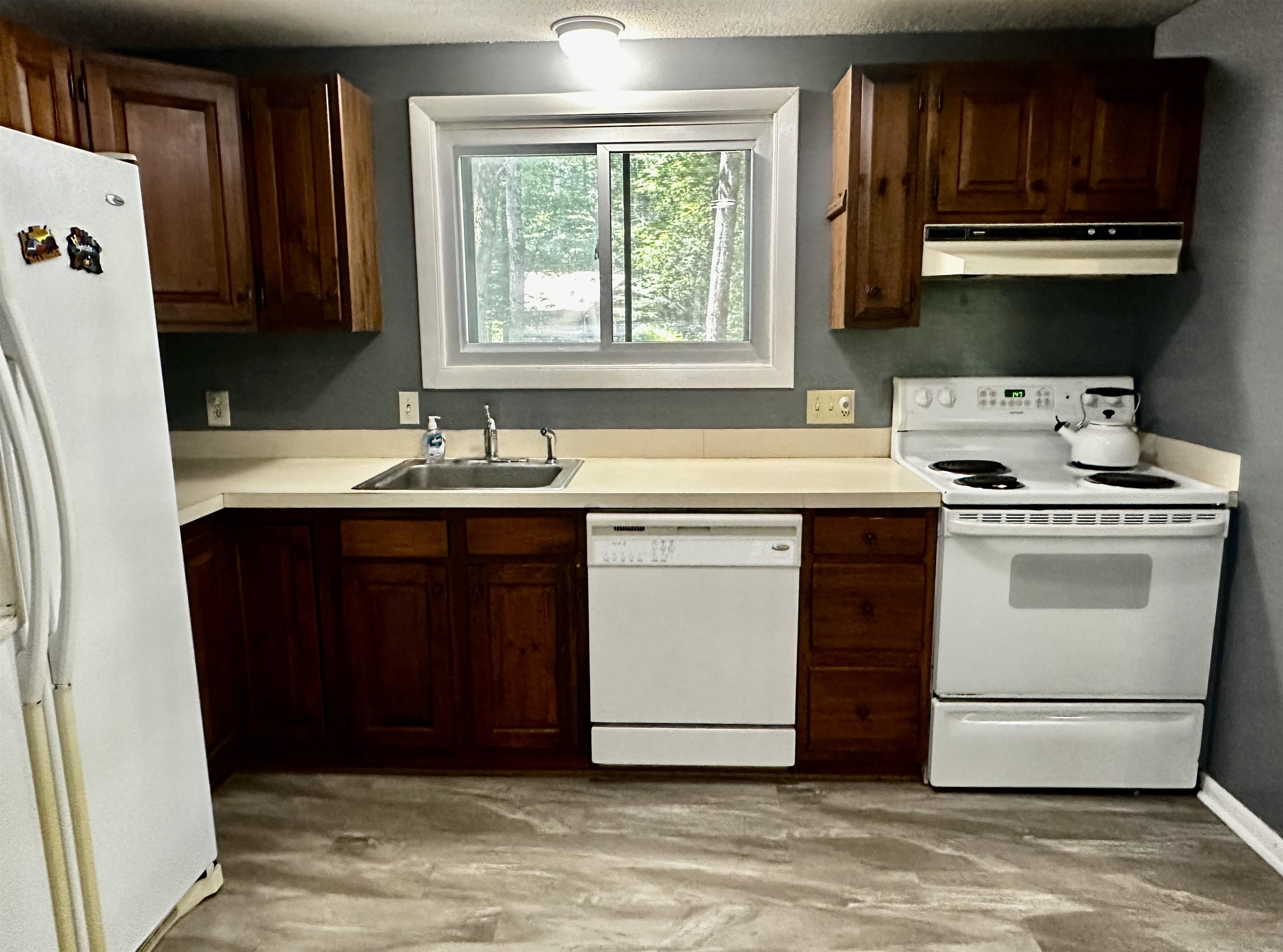 9 Crestbrook Place Property Photo 6