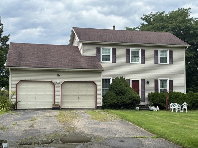 250 Isham Circle Property Photo 1