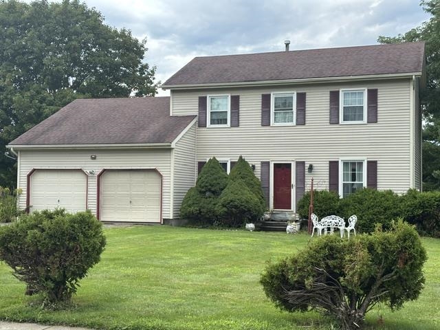 250 Isham Circle Property Photo 2