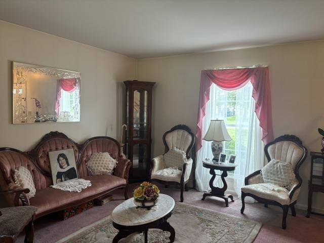 250 Isham Circle Property Photo 3
