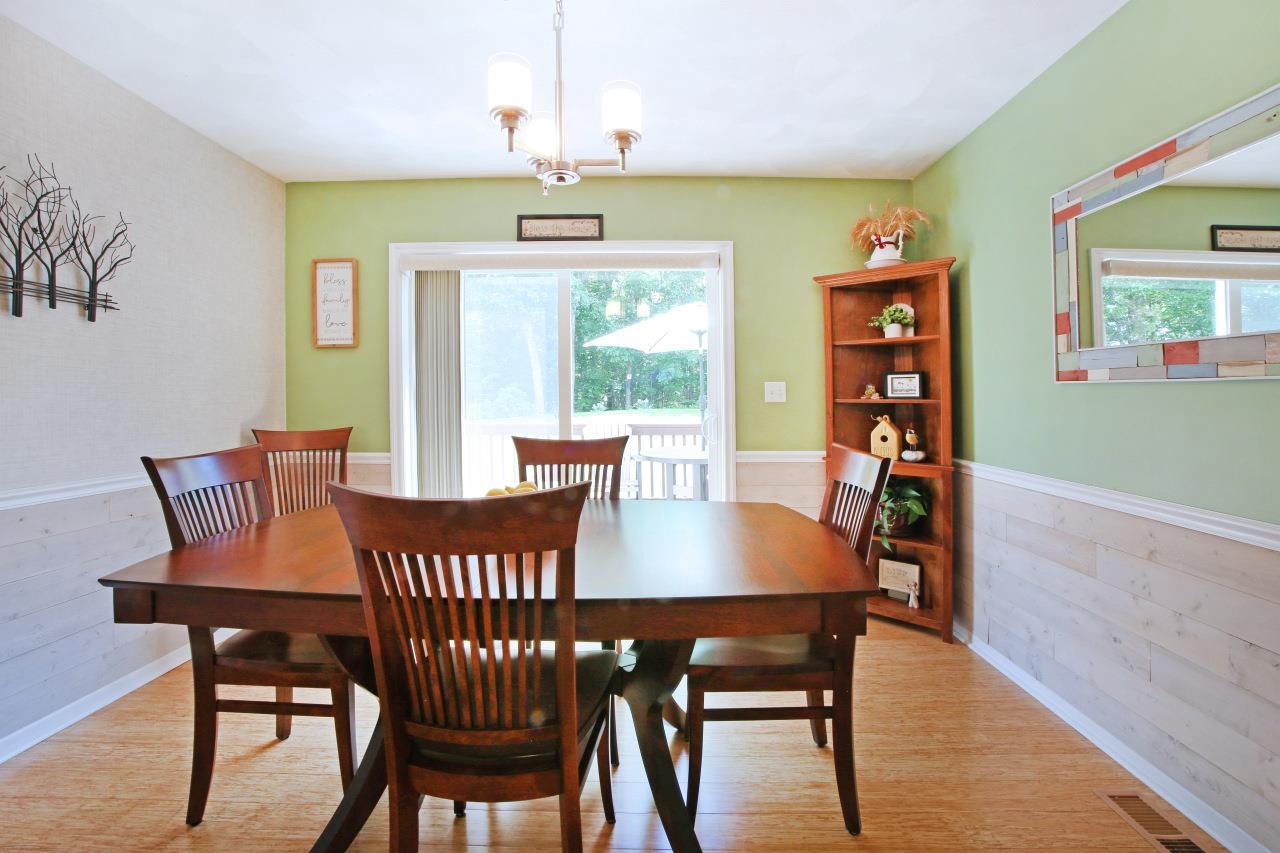 8 Royal Lane Property Photo 15