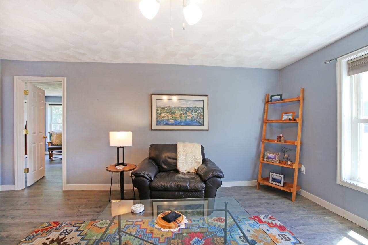 8 Royal Lane Property Photo 36