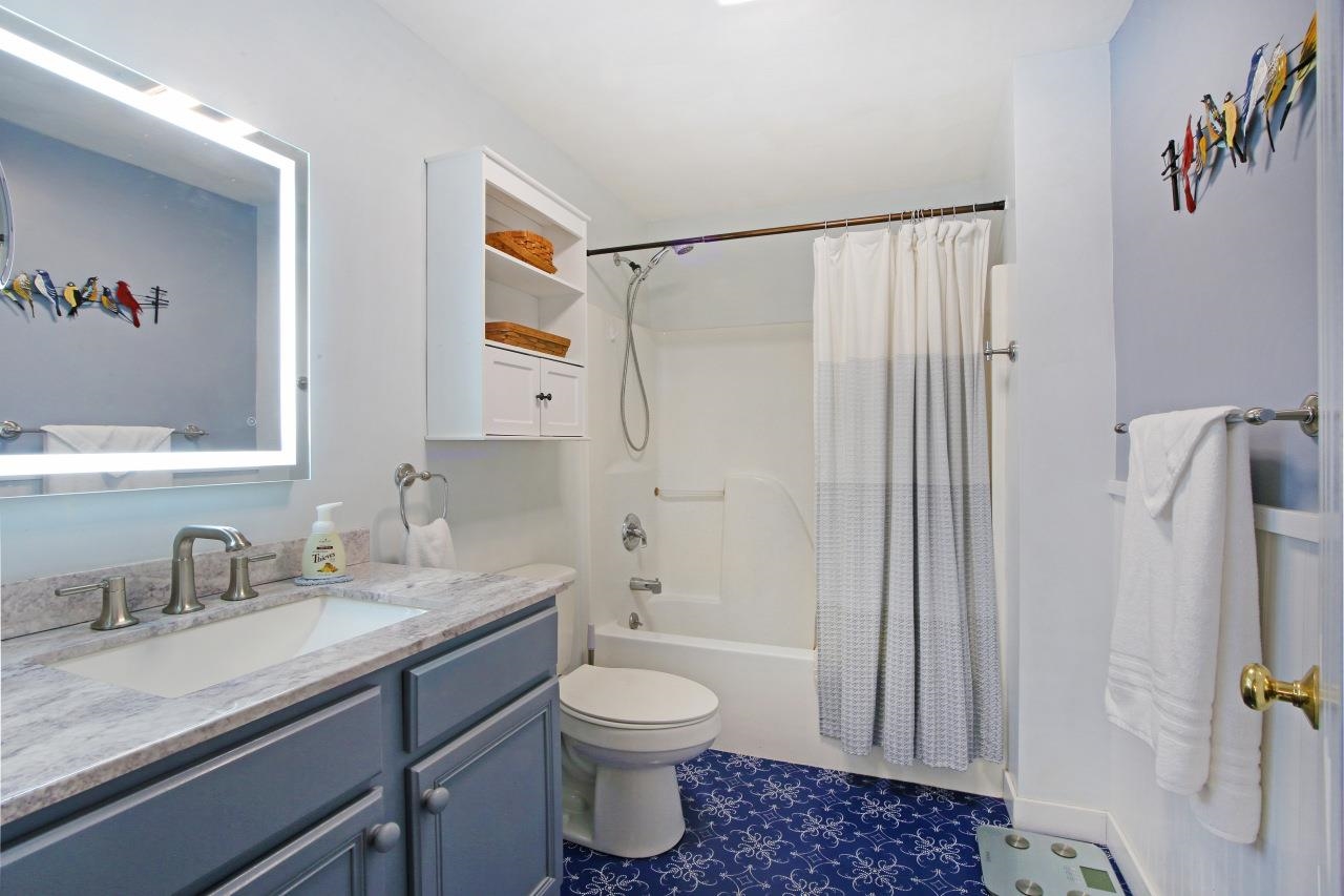 8 Royal Lane Property Photo 39