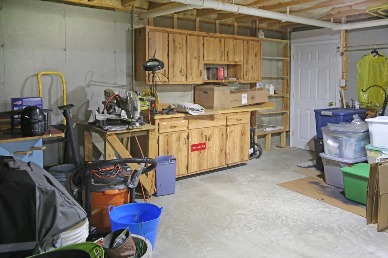 8 Royal Lane Property Photo 53