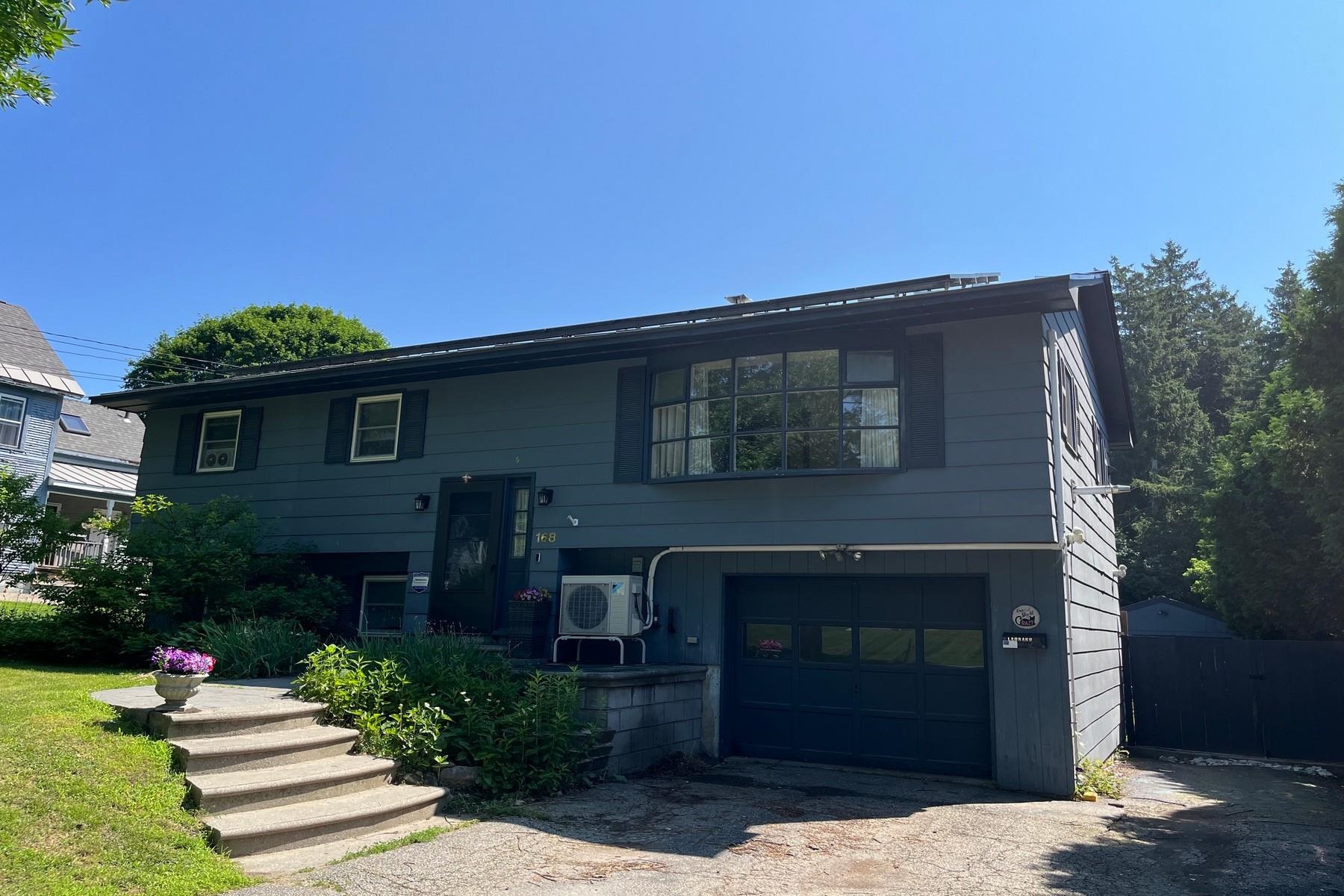 168 Lincoln Avenue Property Photo 2