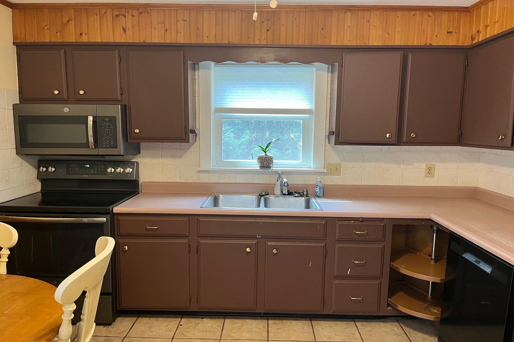 168 Lincoln Avenue Property Photo 10