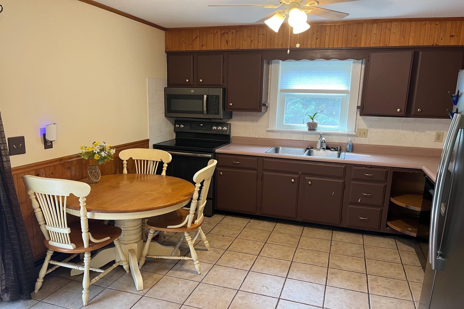 168 Lincoln Avenue Property Photo 13