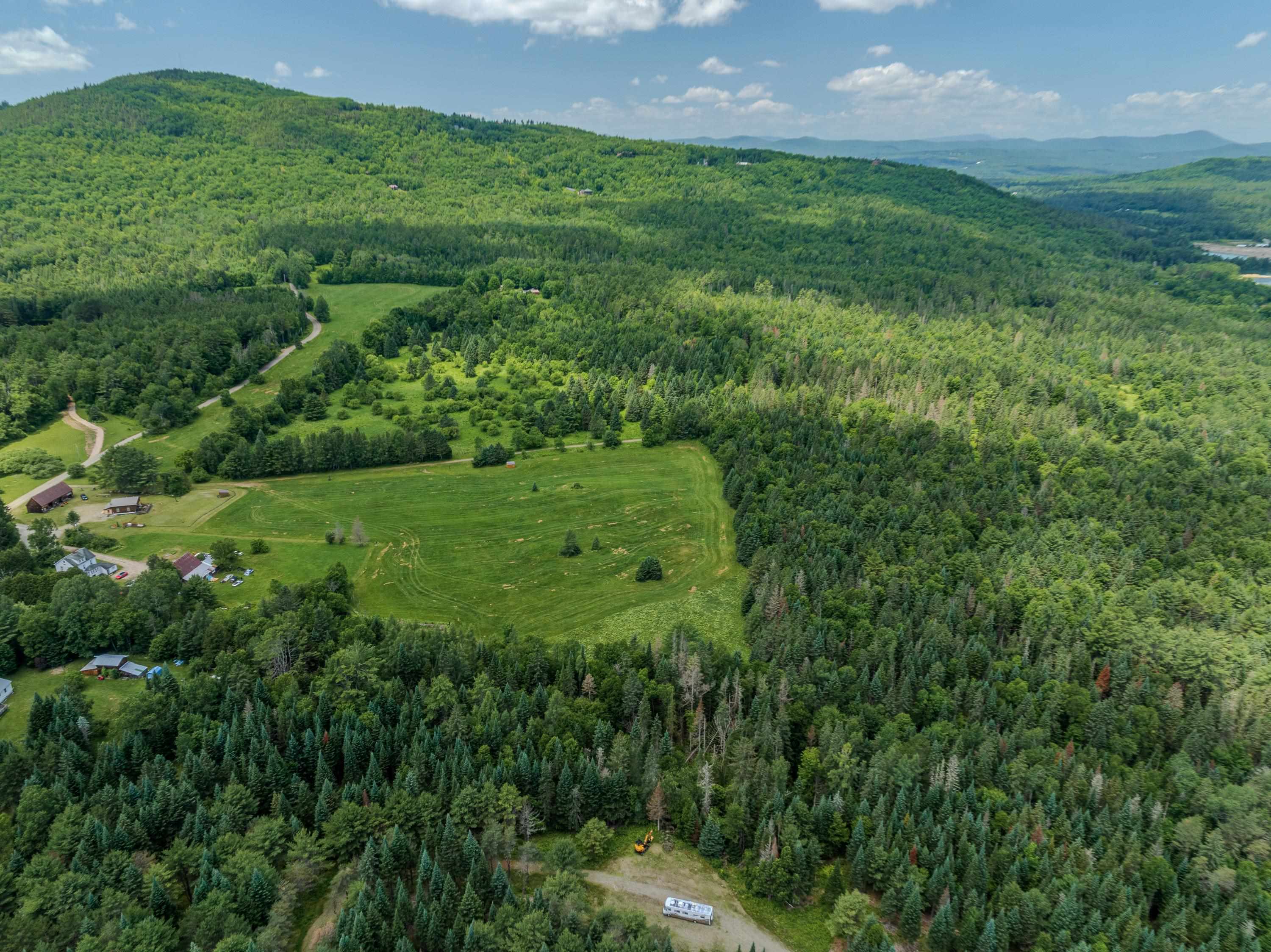 Faraway Road Property Photo 1