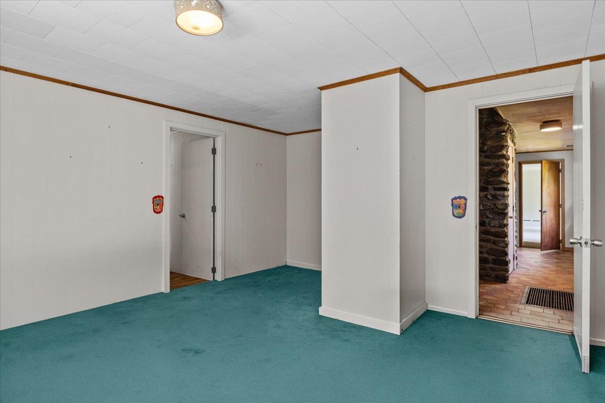 765 Upper Hollow Road Property Photo 45