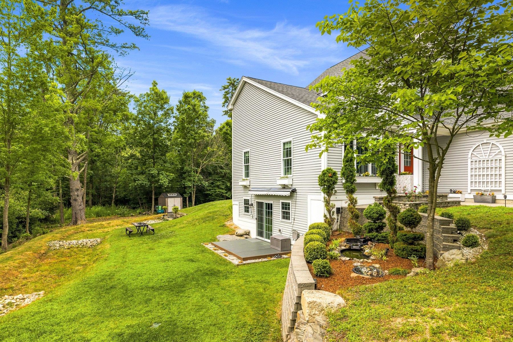 42 Stocklan Circle Property Photo 6