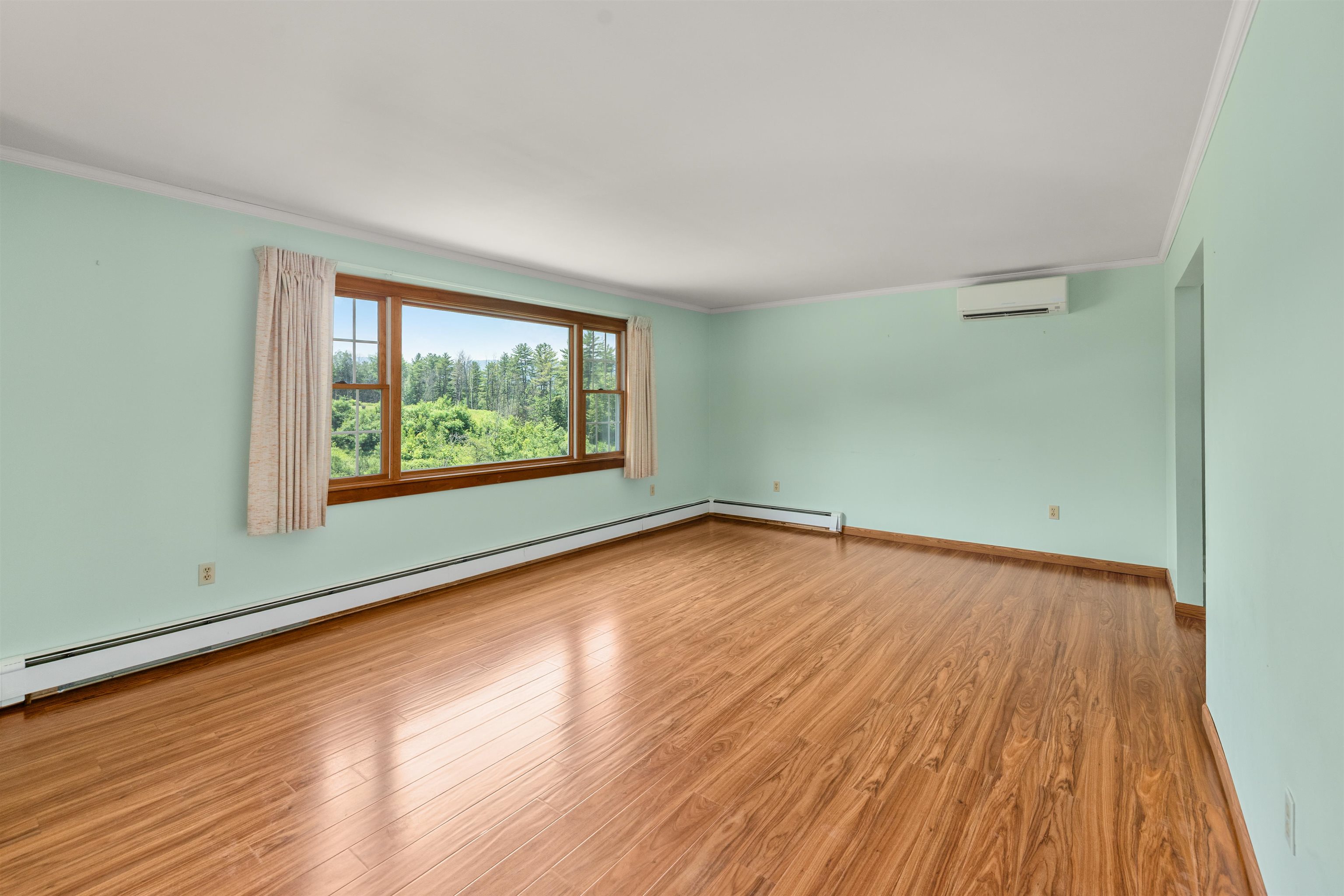 863 Perry Hill Road Property Photo 3